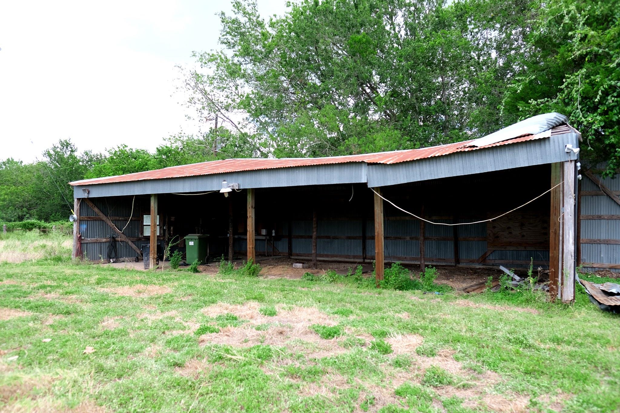 2303 Webberwood Dr Property Photo 34
