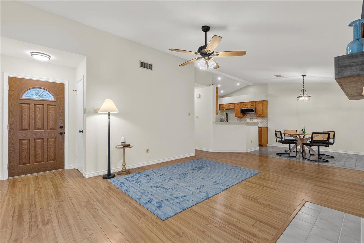 12914 Steeple Chase Dr Property Photo 15