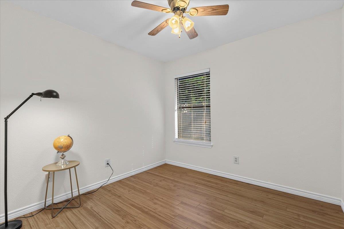 12914 Steeple Chase Dr Property Photo 20