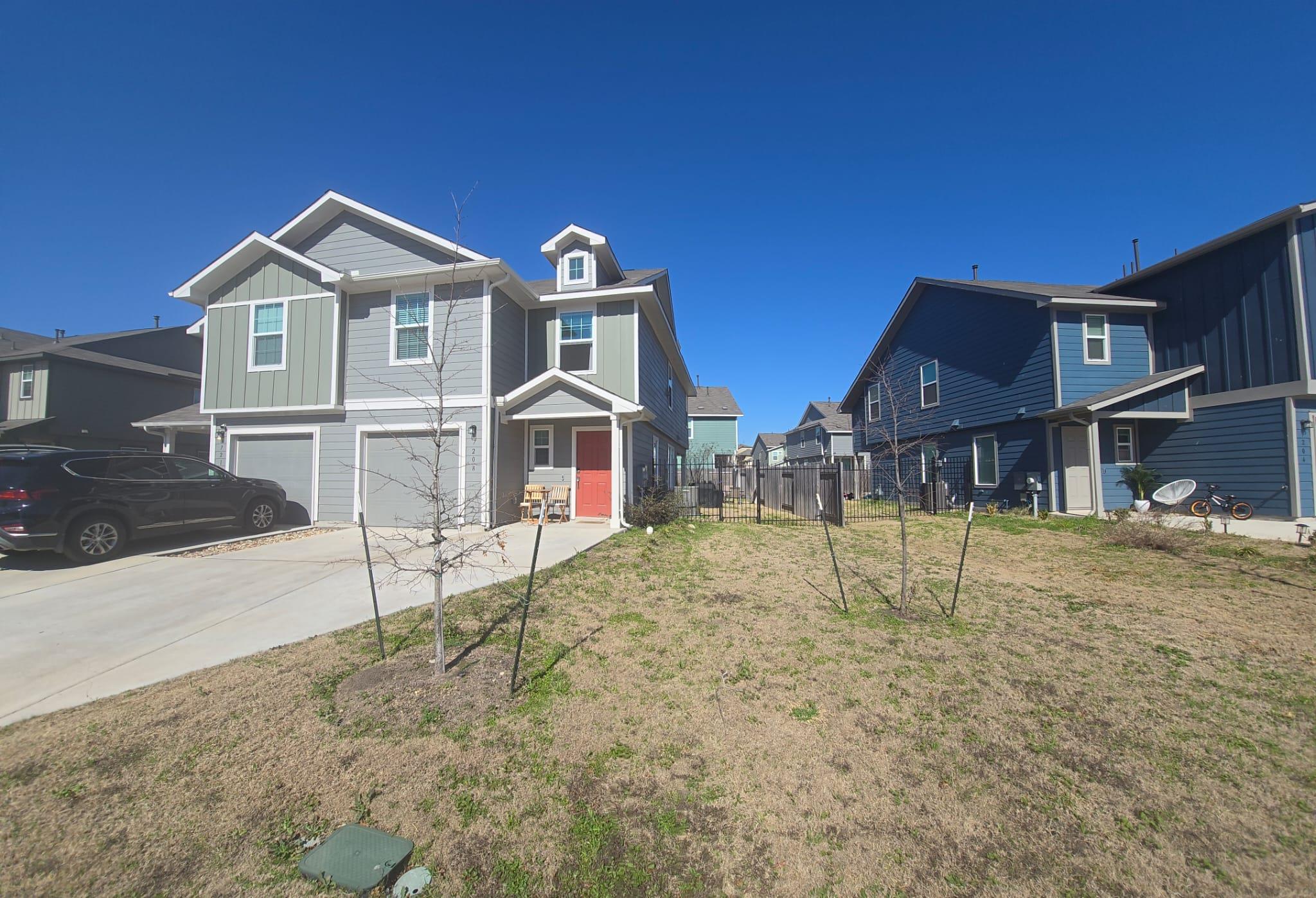 7208 Spotted Leaf Way Property Photo