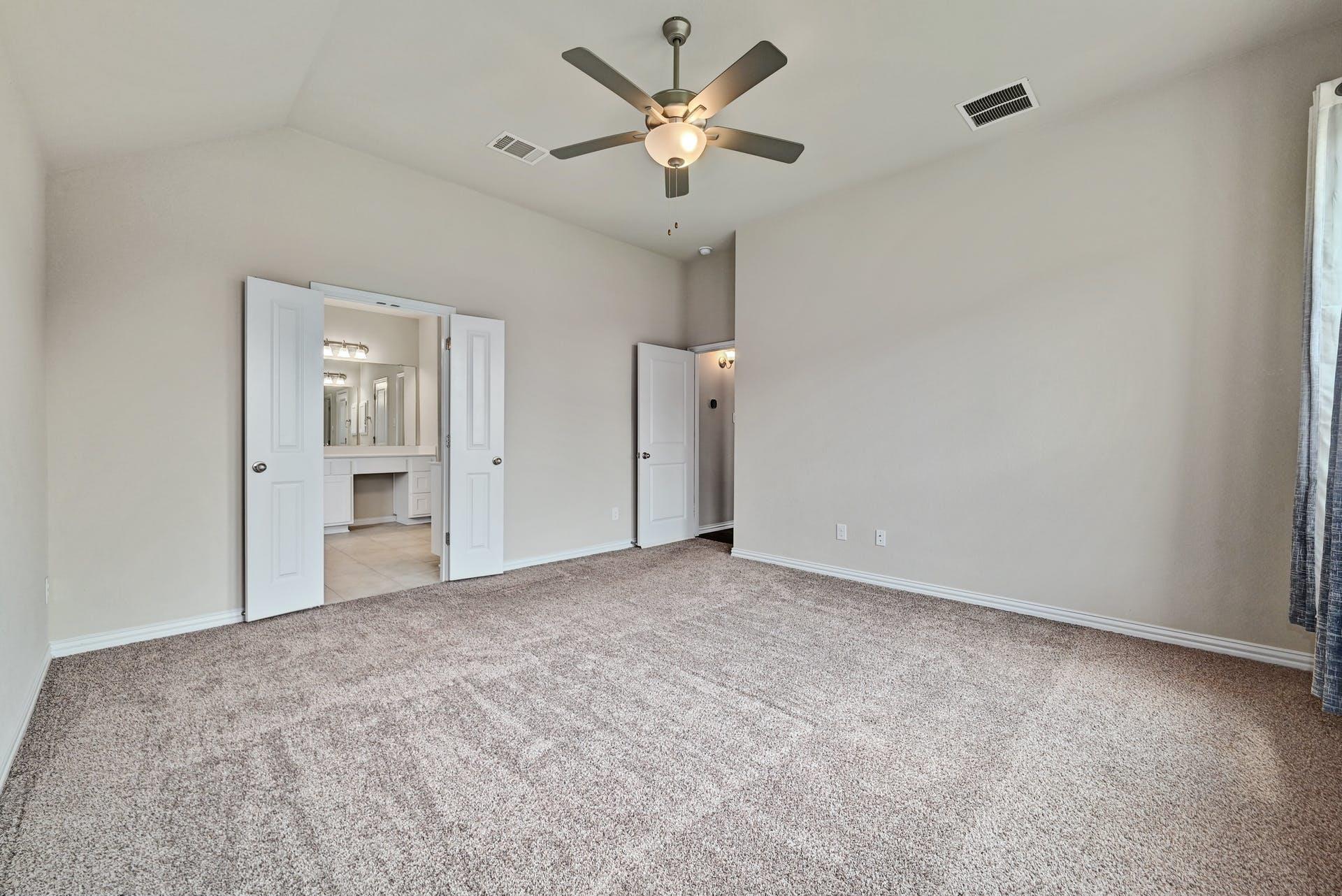 3717 Fieldfare Dr Property Photo 17