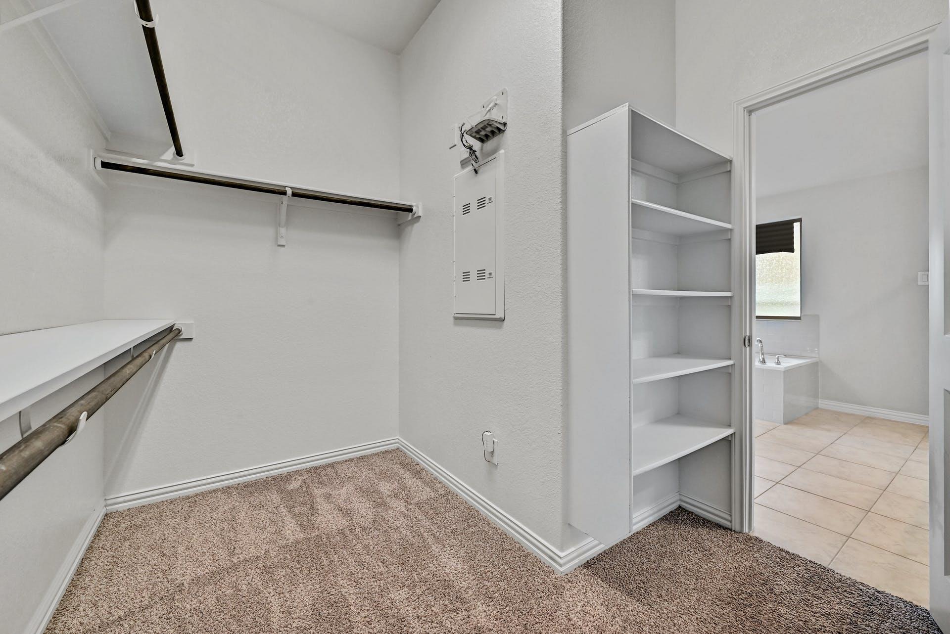3717 Fieldfare Dr Property Photo 21