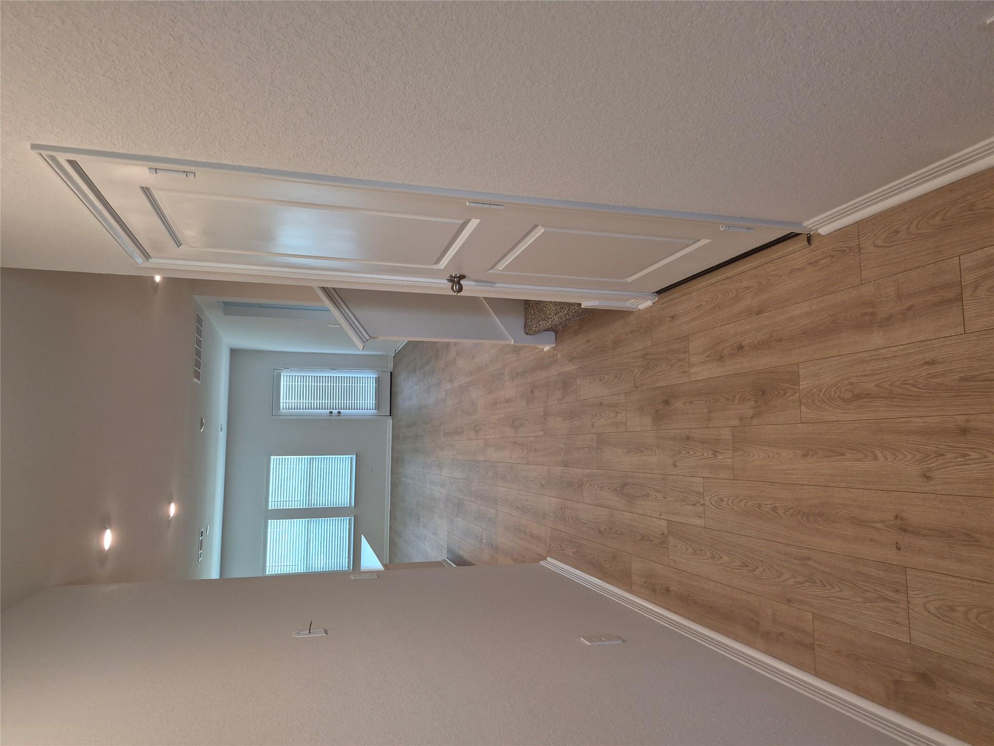 1816 Dandy Brush Dr Property Photo 3