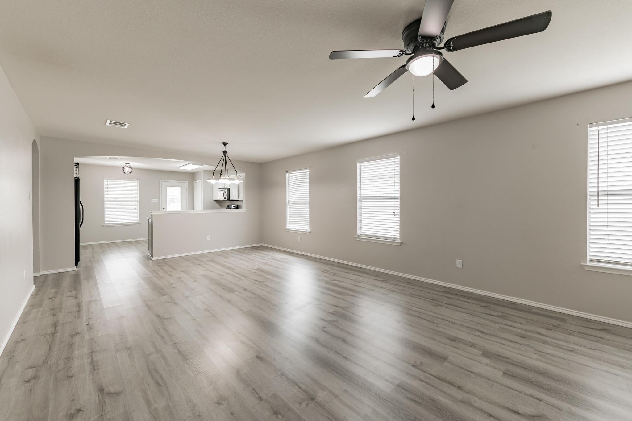105 Pullman Place Blvd Property Photo 5