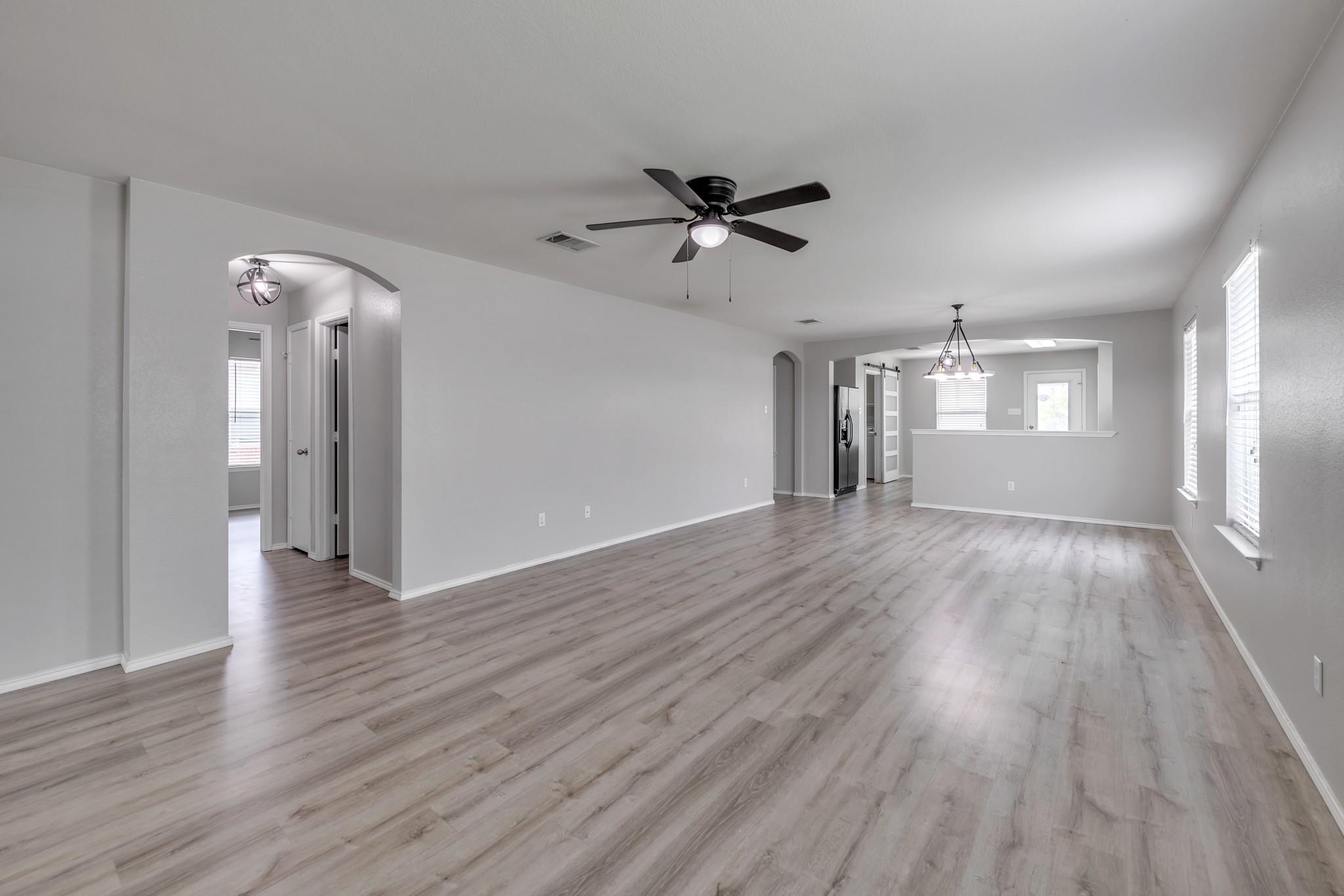 105 Pullman Place Blvd Property Photo 8