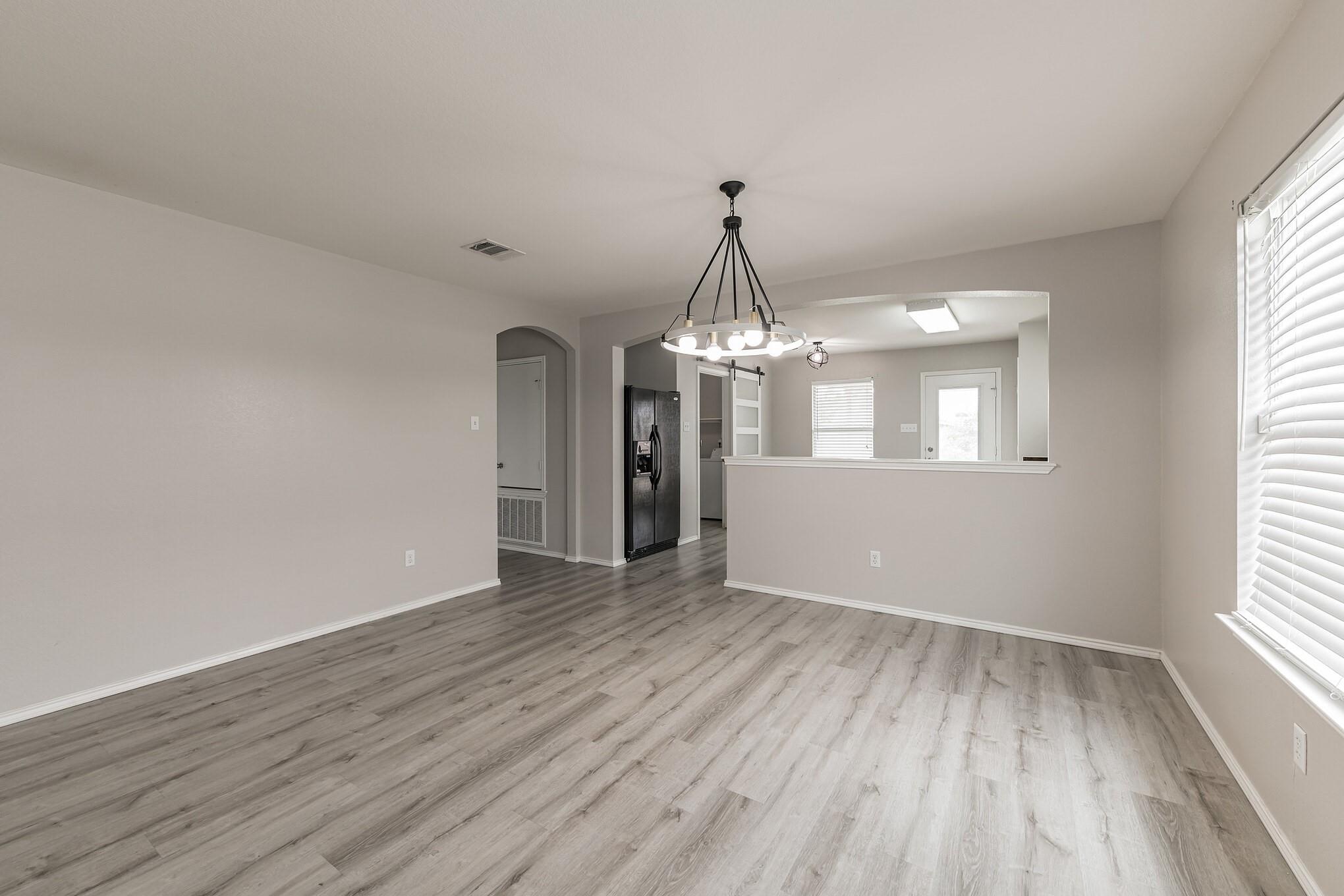 105 Pullman Place Blvd Property Photo 9