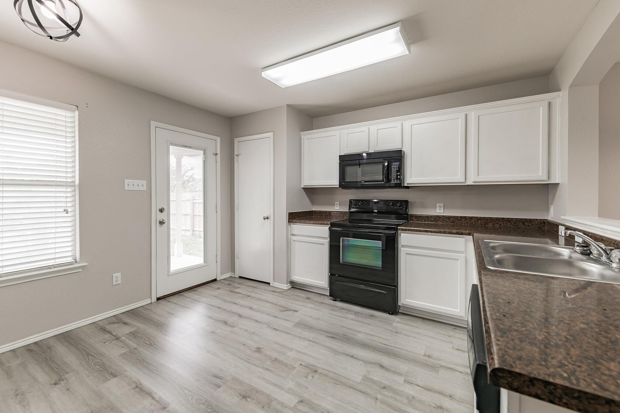 105 Pullman Place Blvd Property Photo 10