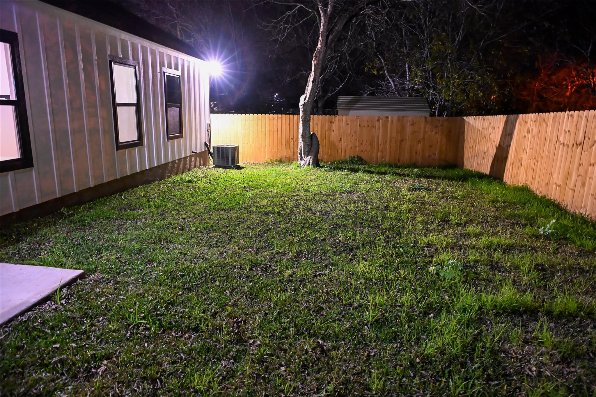 516 N Hackberry Ave Property Photo 35