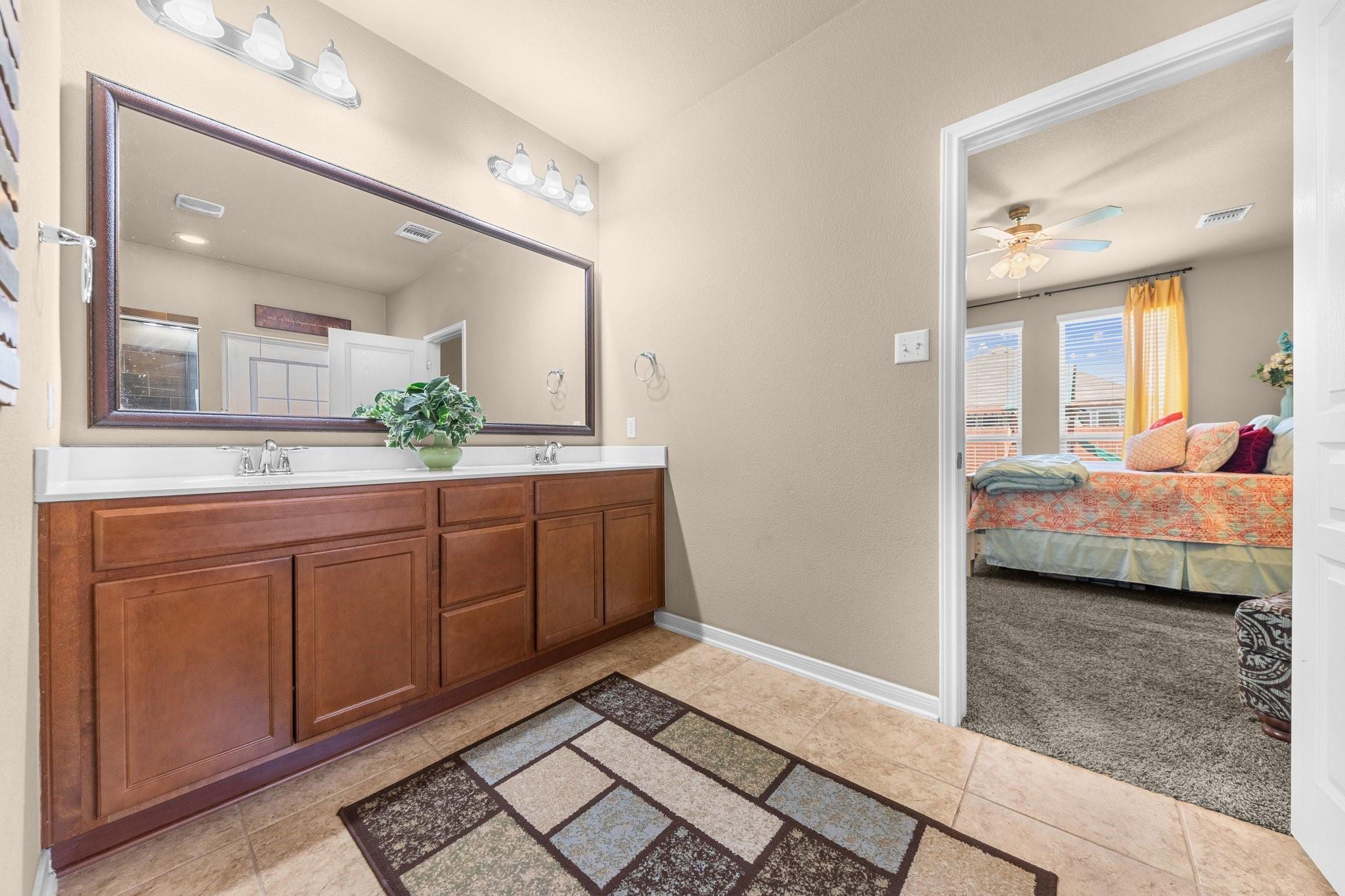 10210 Alamosa Ln Property Photo 21