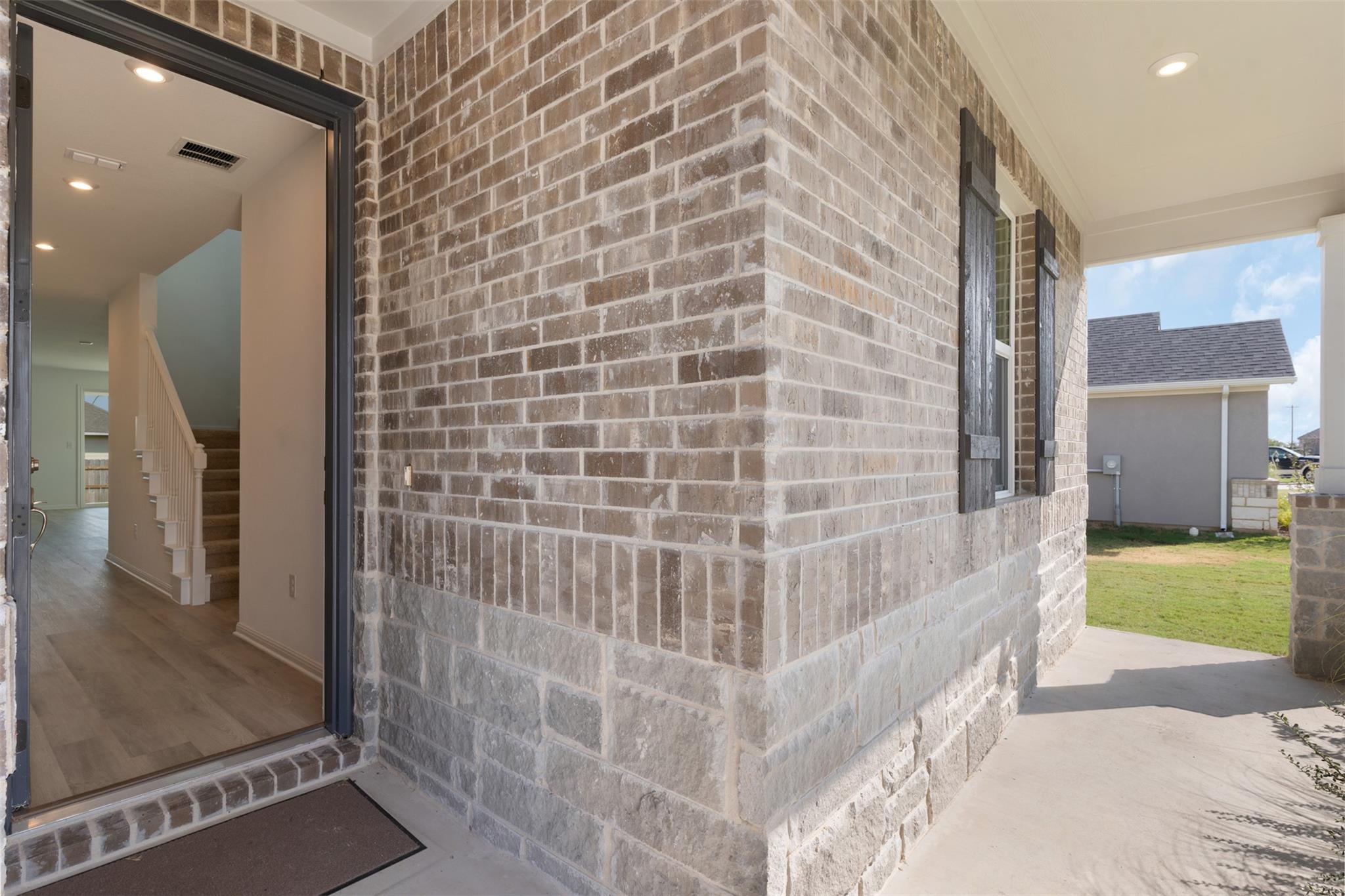 112 Jasmine Ln Property Photo 4