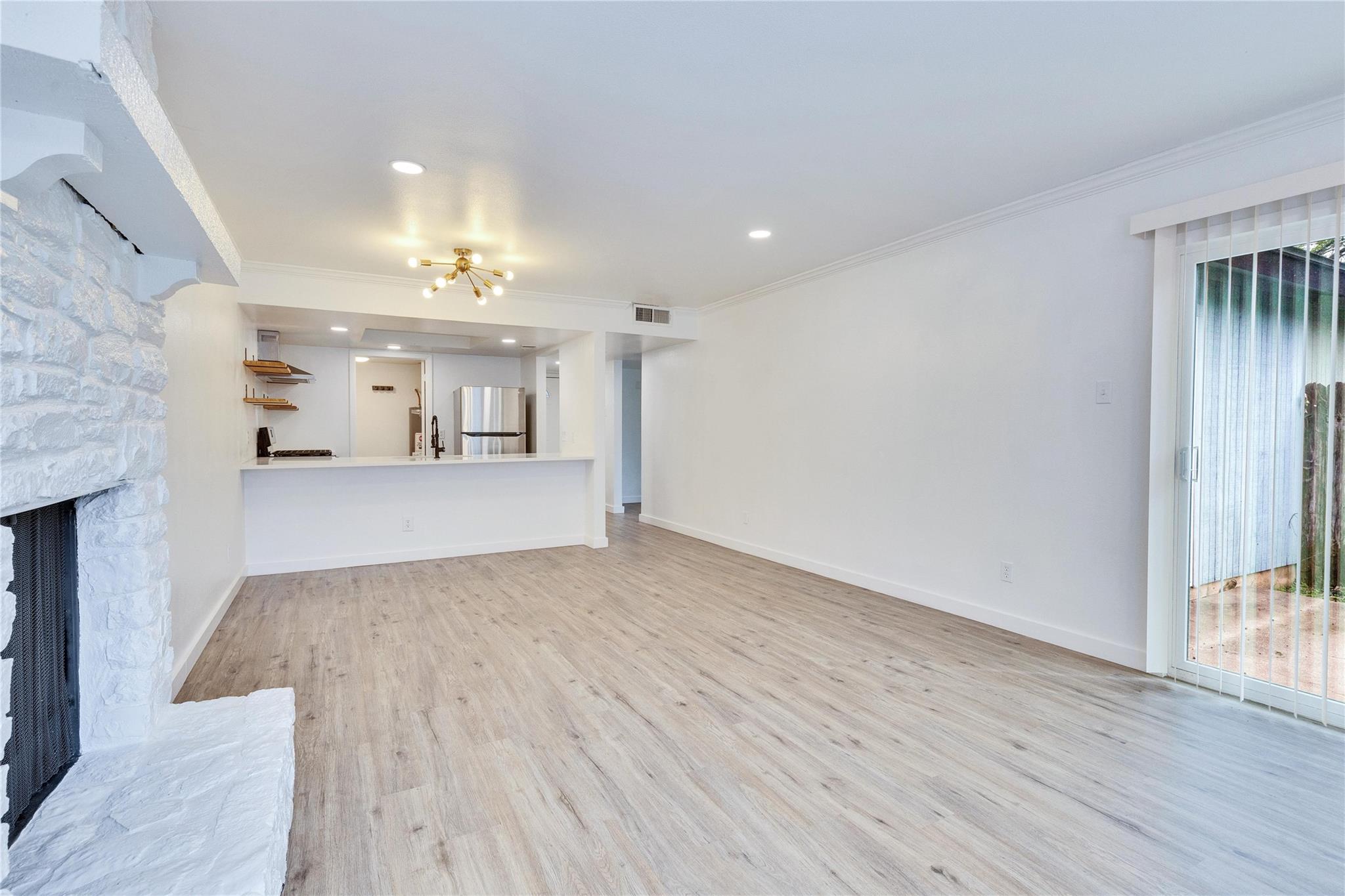 6910 Lovely Ln Property Photo 3