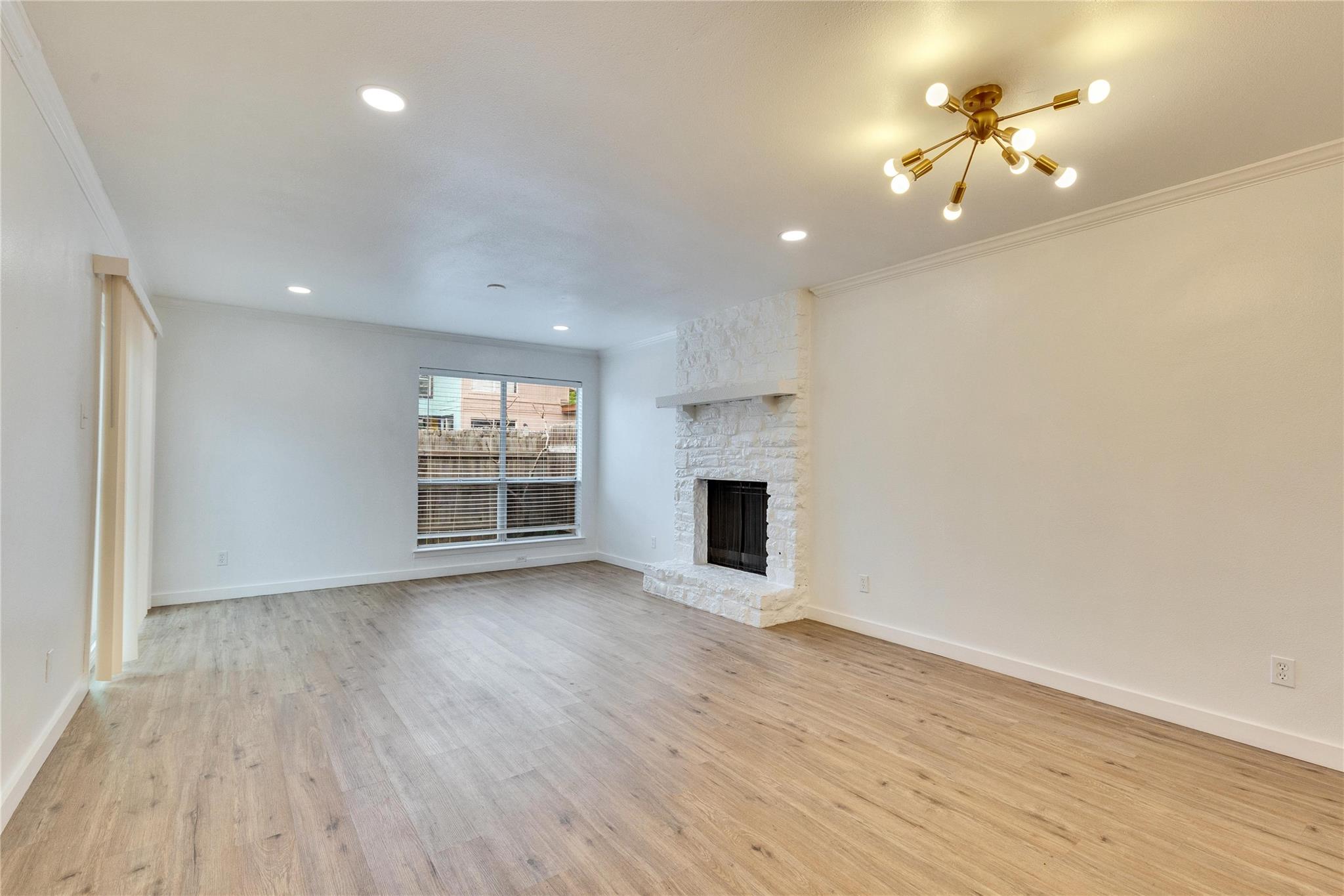 6910 Lovely Ln Property Photo 4
