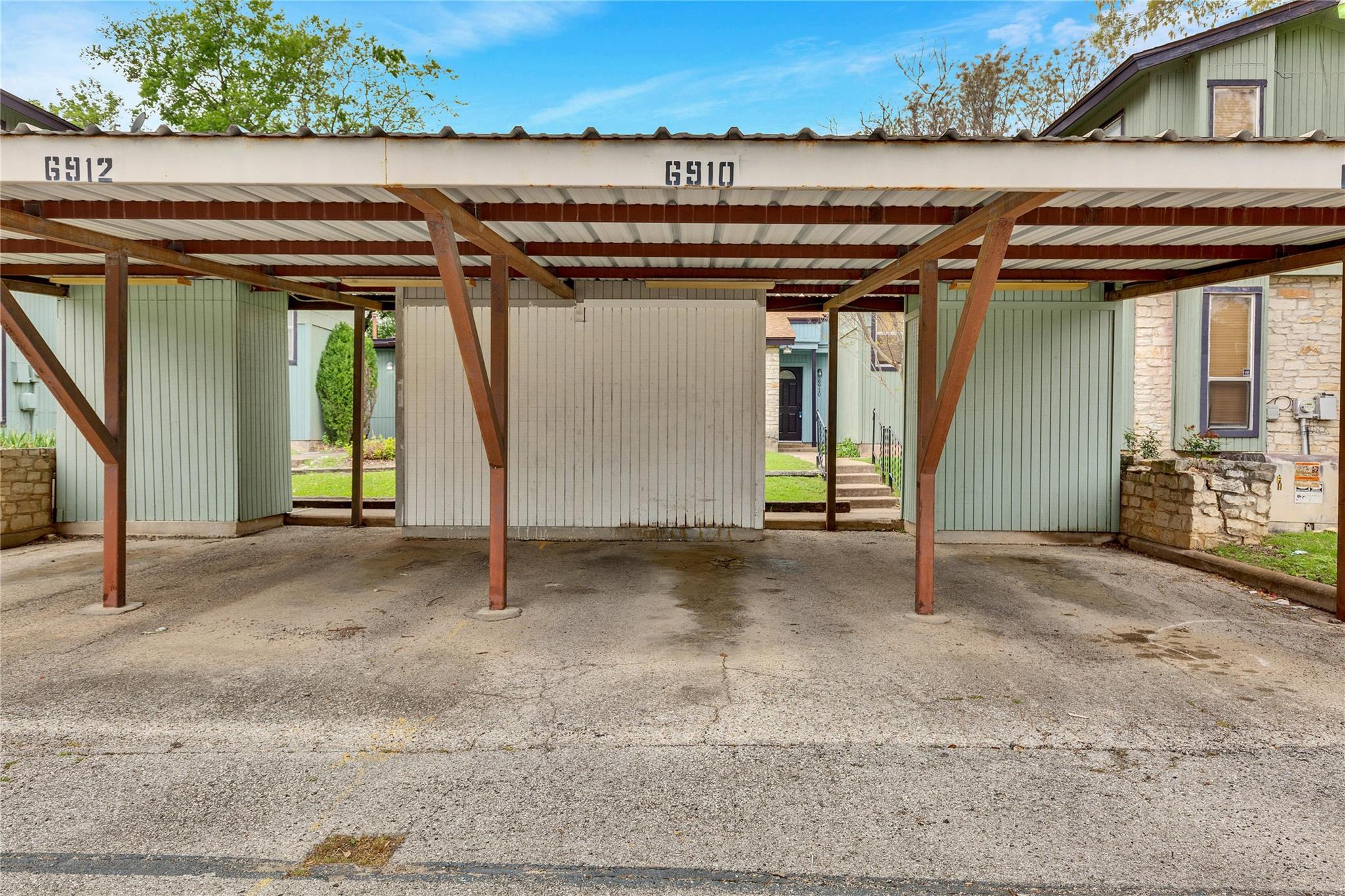 6910 Lovely Ln Property Photo 23