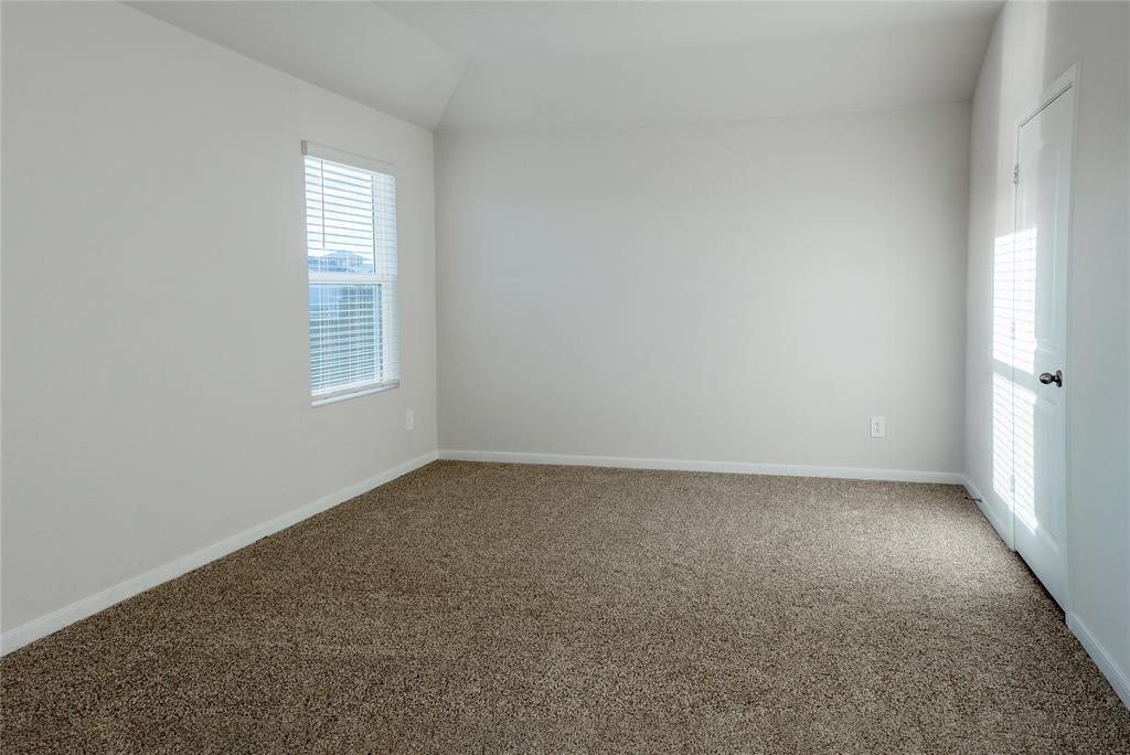 401 Abbey Ln Property Photo 8