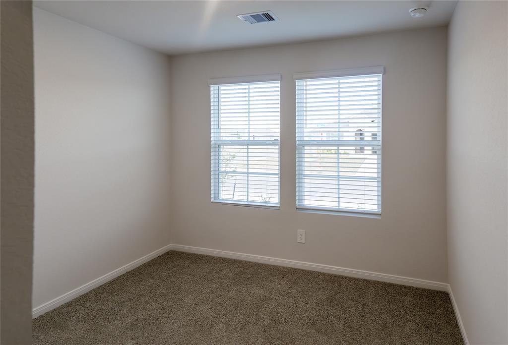 401 Abbey Ln Property Photo 13