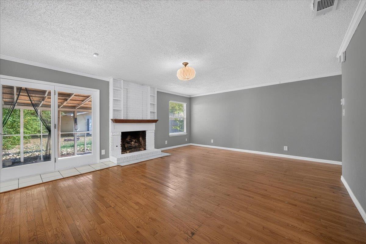 10215 Missel Thrush Dr Property Photo 6