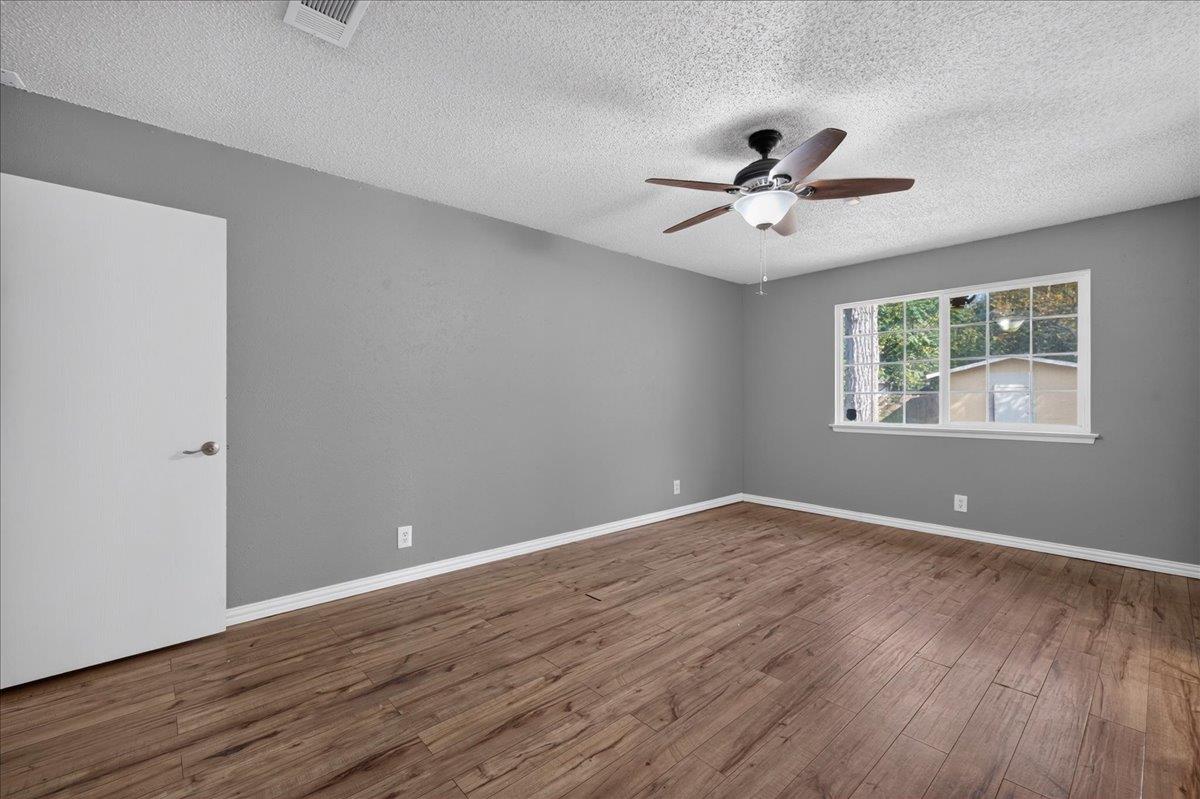 10215 Missel Thrush Dr Property Photo 24