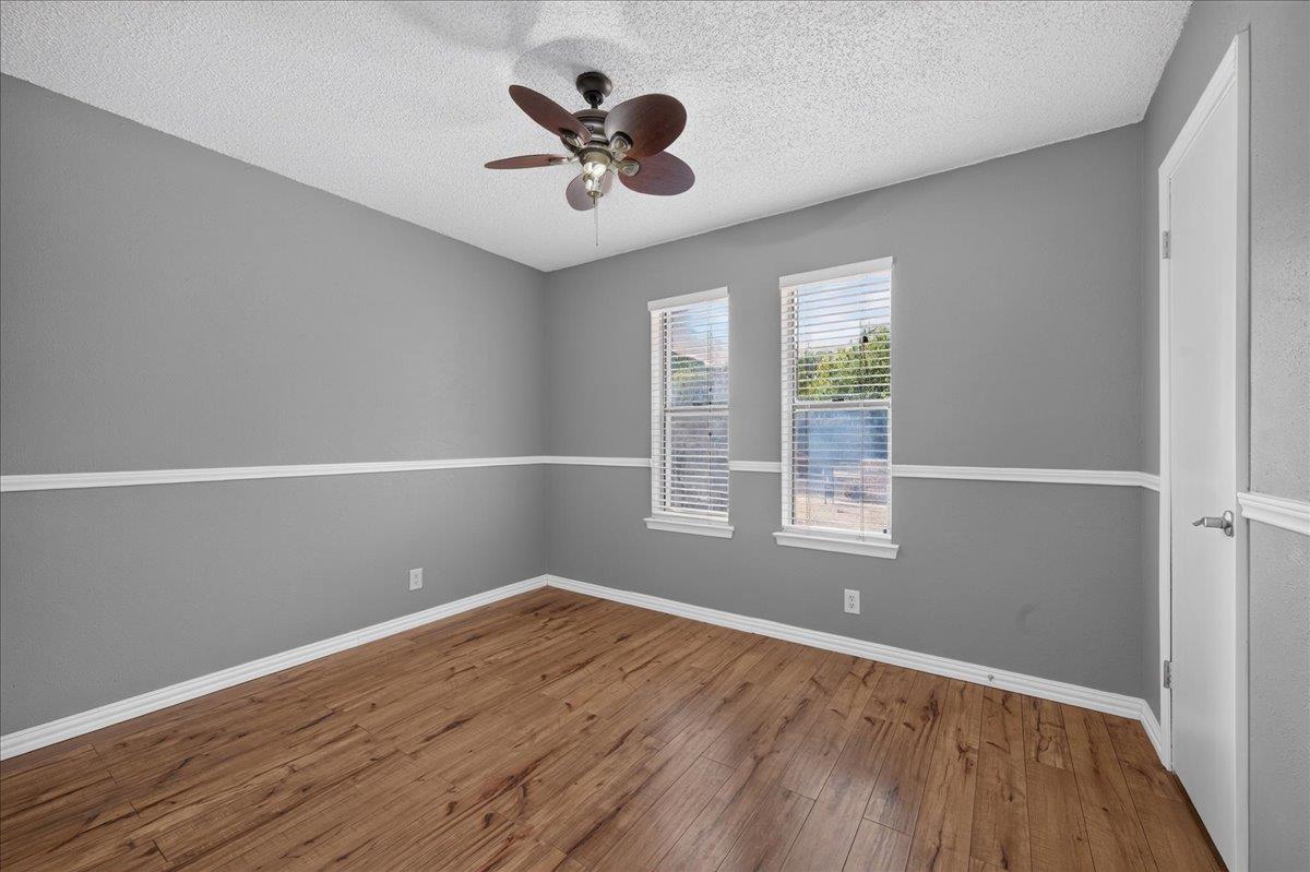 10215 Missel Thrush Dr Property Photo 28