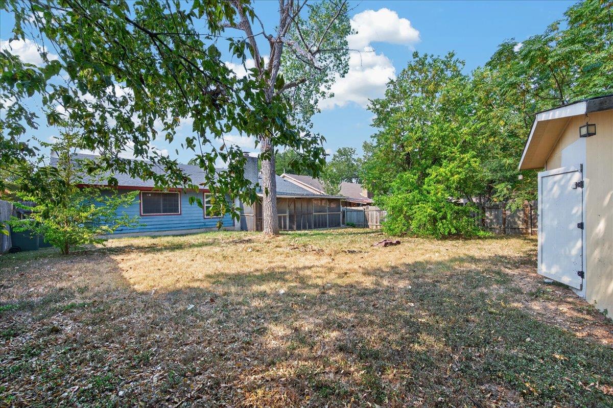 10215 Missel Thrush Dr Property Photo 36