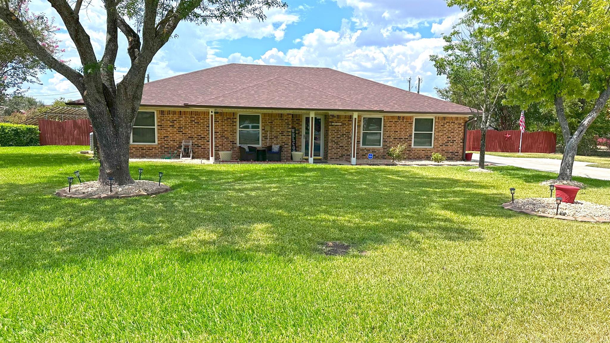 6511 Rein Dr Property Photo 1