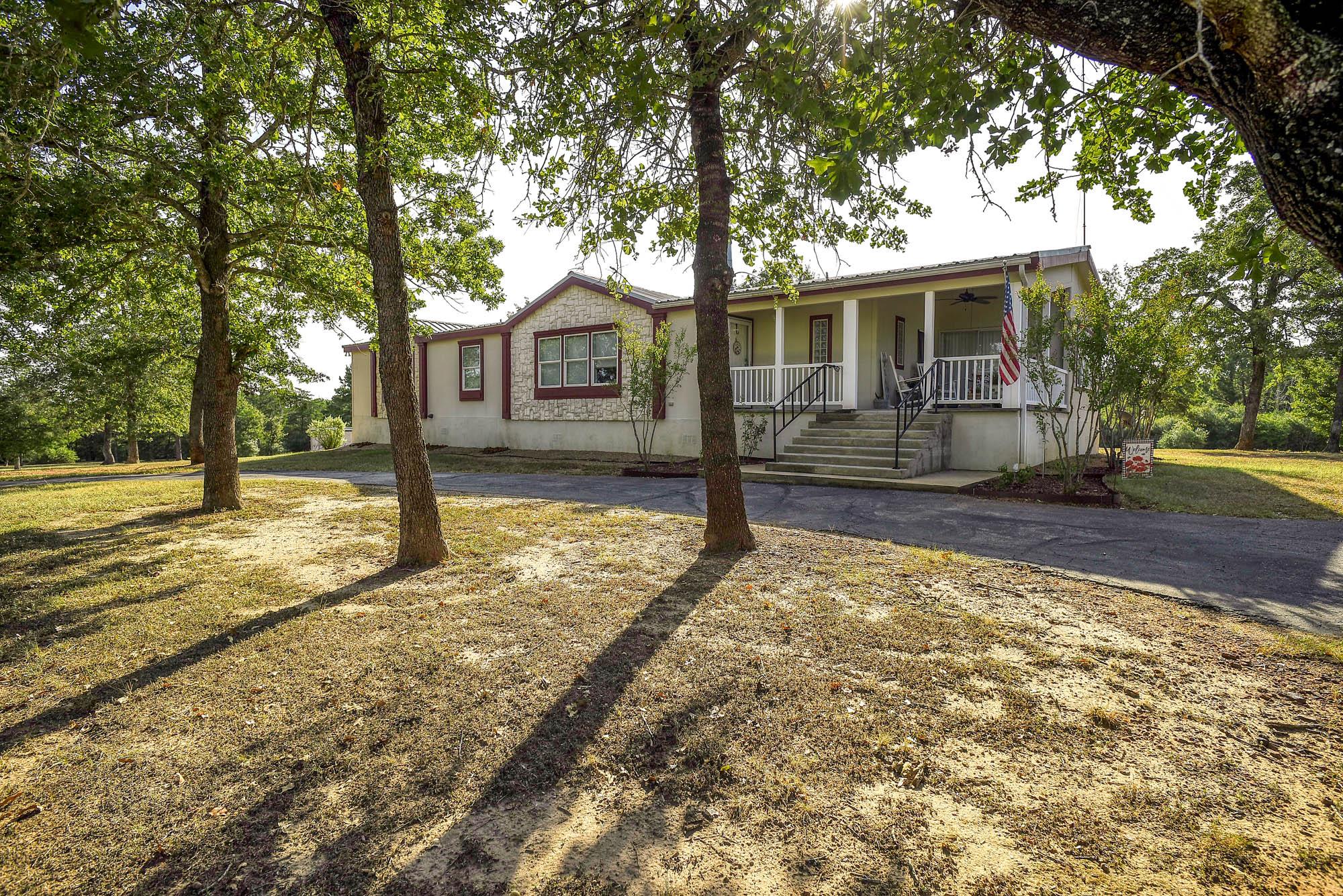 123 Split Oak Rd Property Photo 4