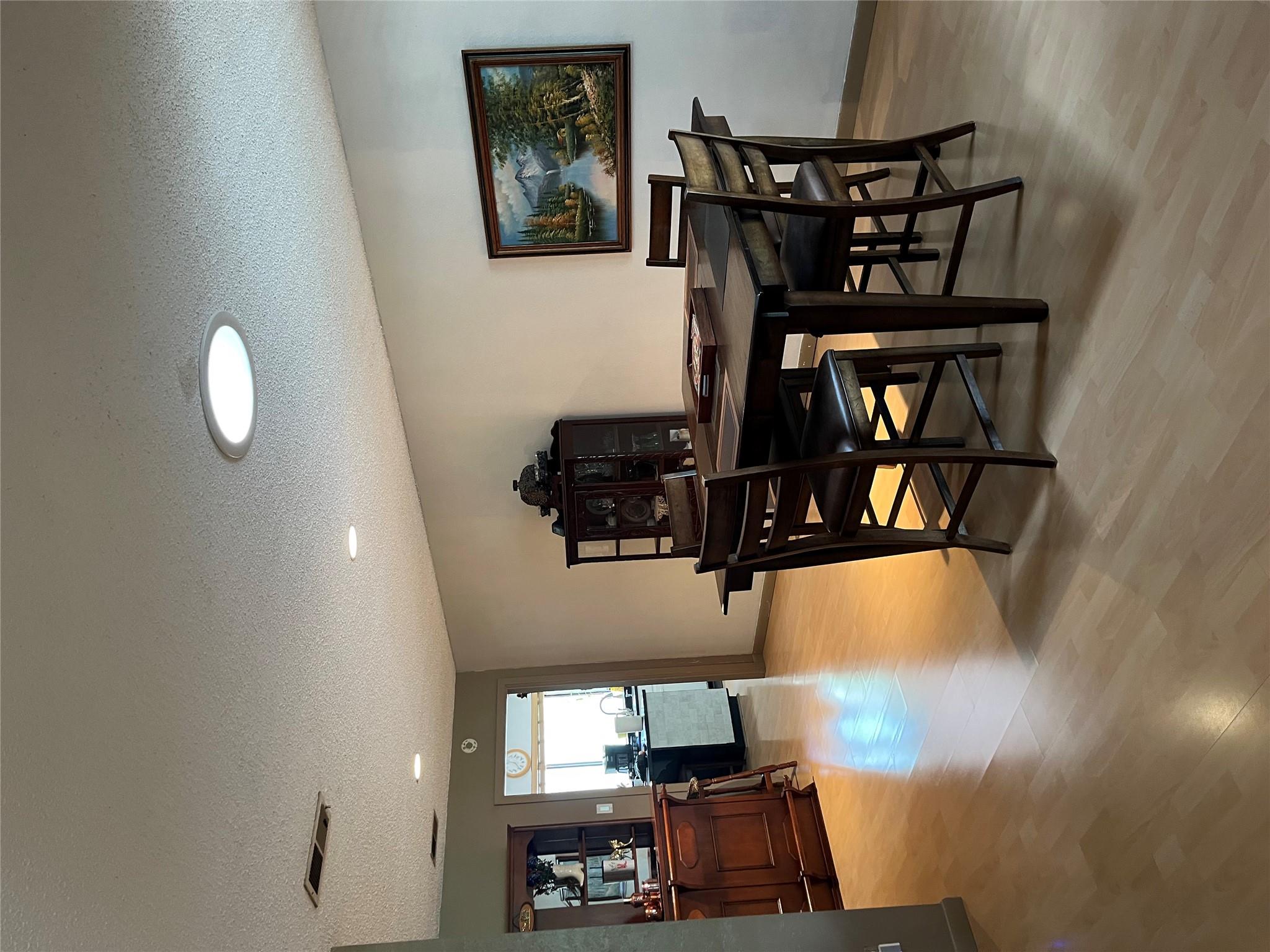 8604 Furness Dr Property Photo 15