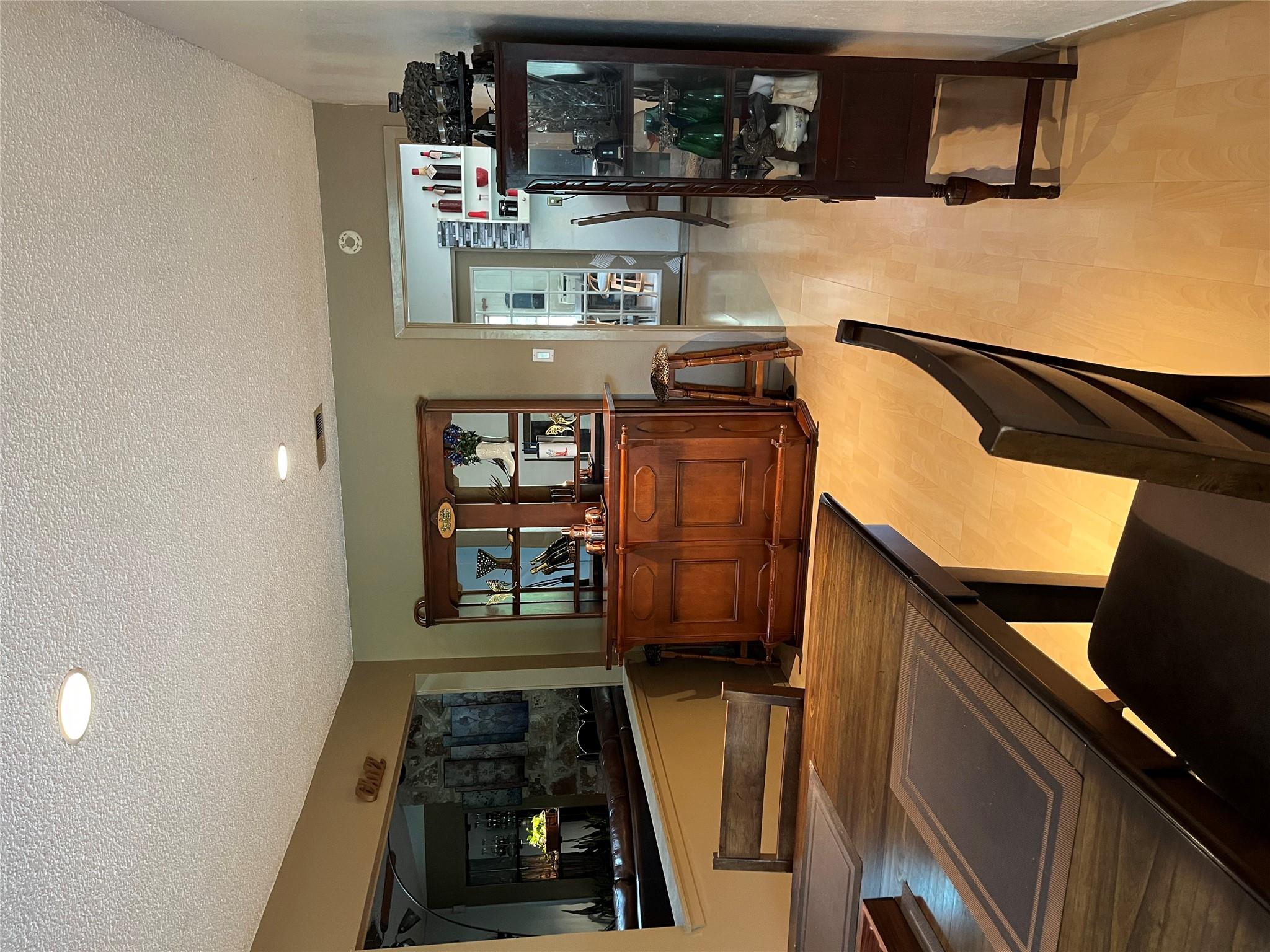 8604 Furness Dr Property Photo 16