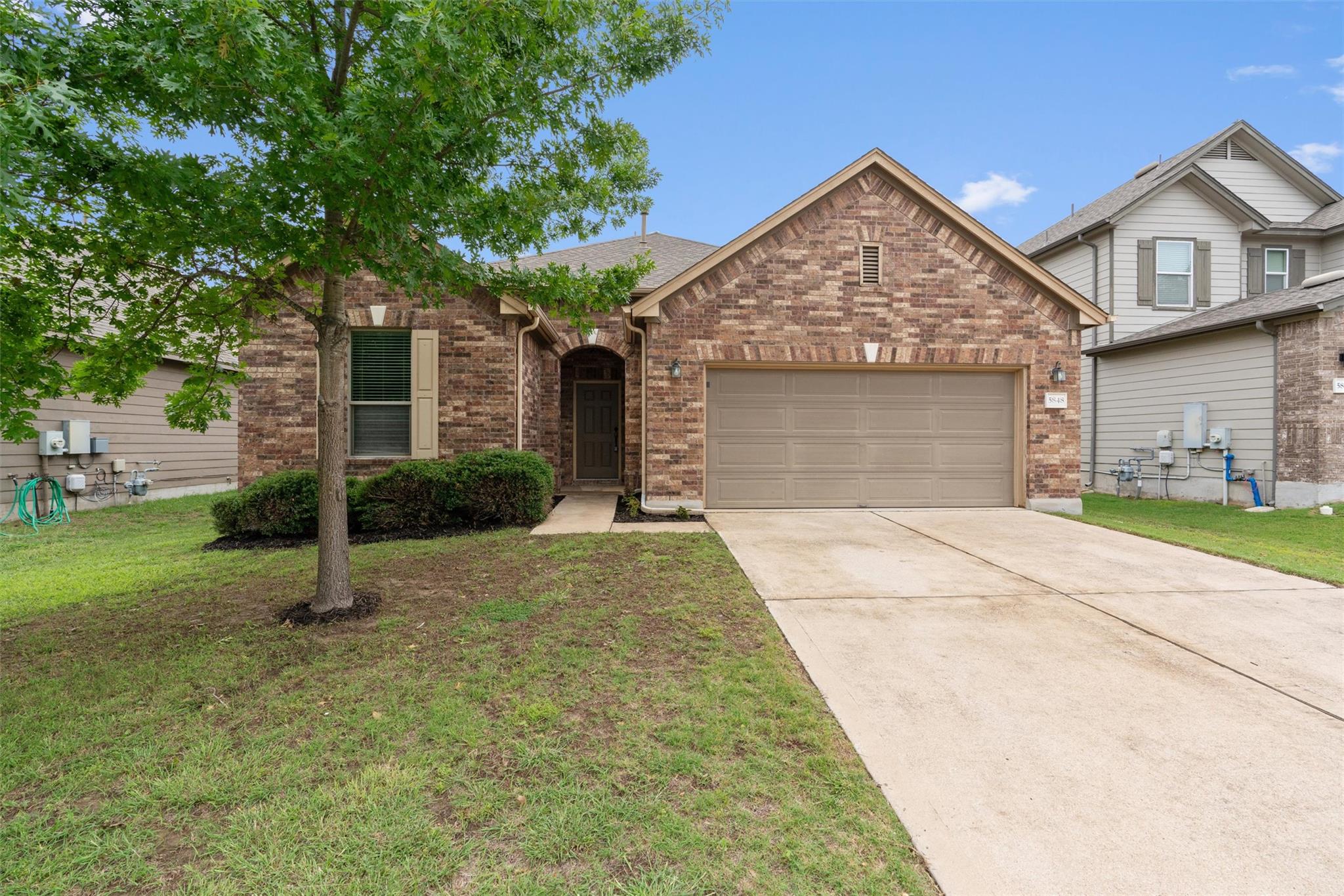 5848 Sardinia Dr Property Photo 3