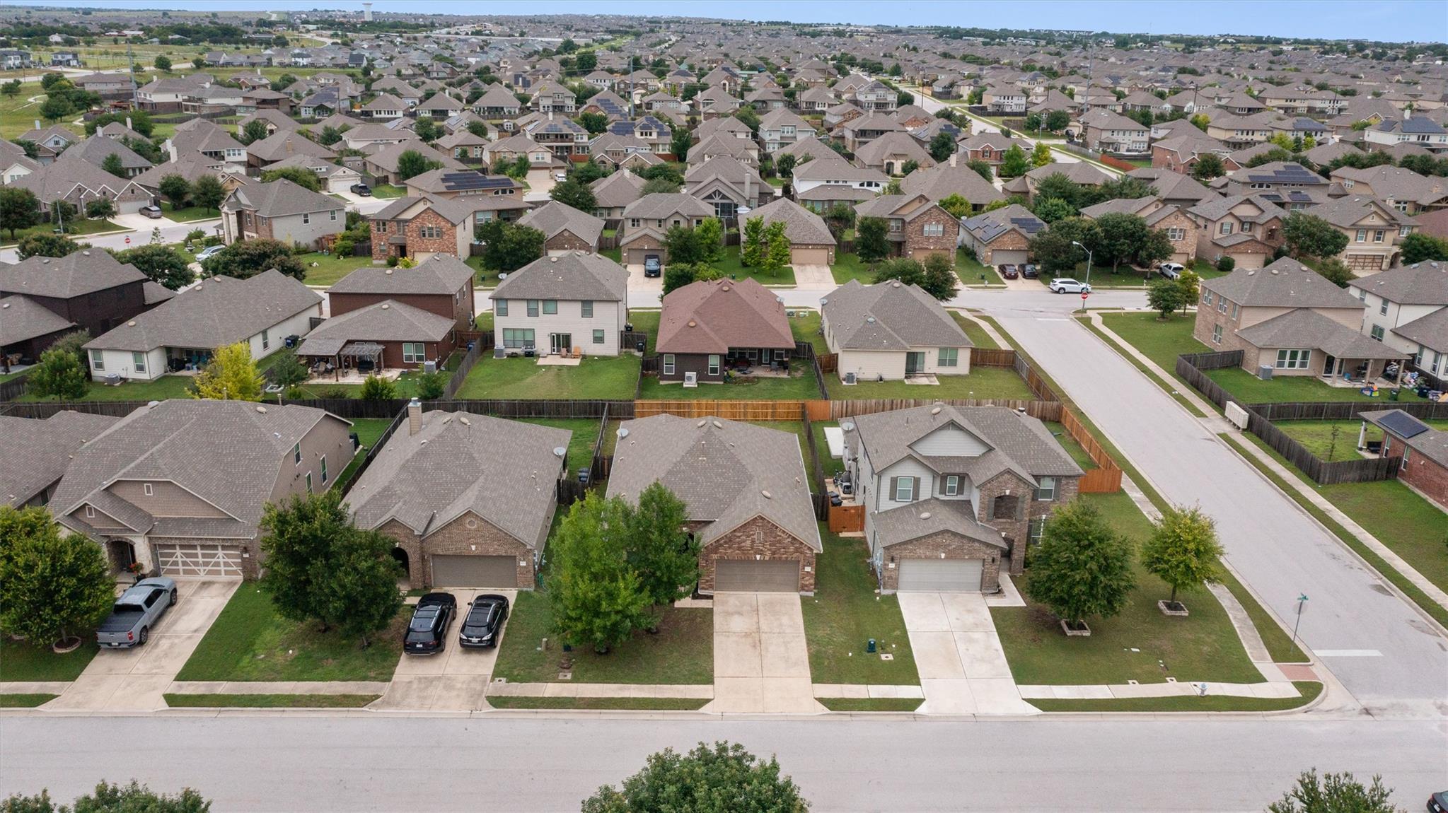 5848 Sardinia Dr Property Photo 4