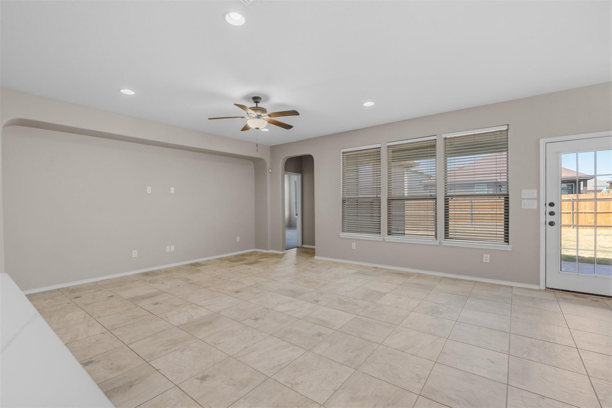 5848 Sardinia Dr Property Photo 9