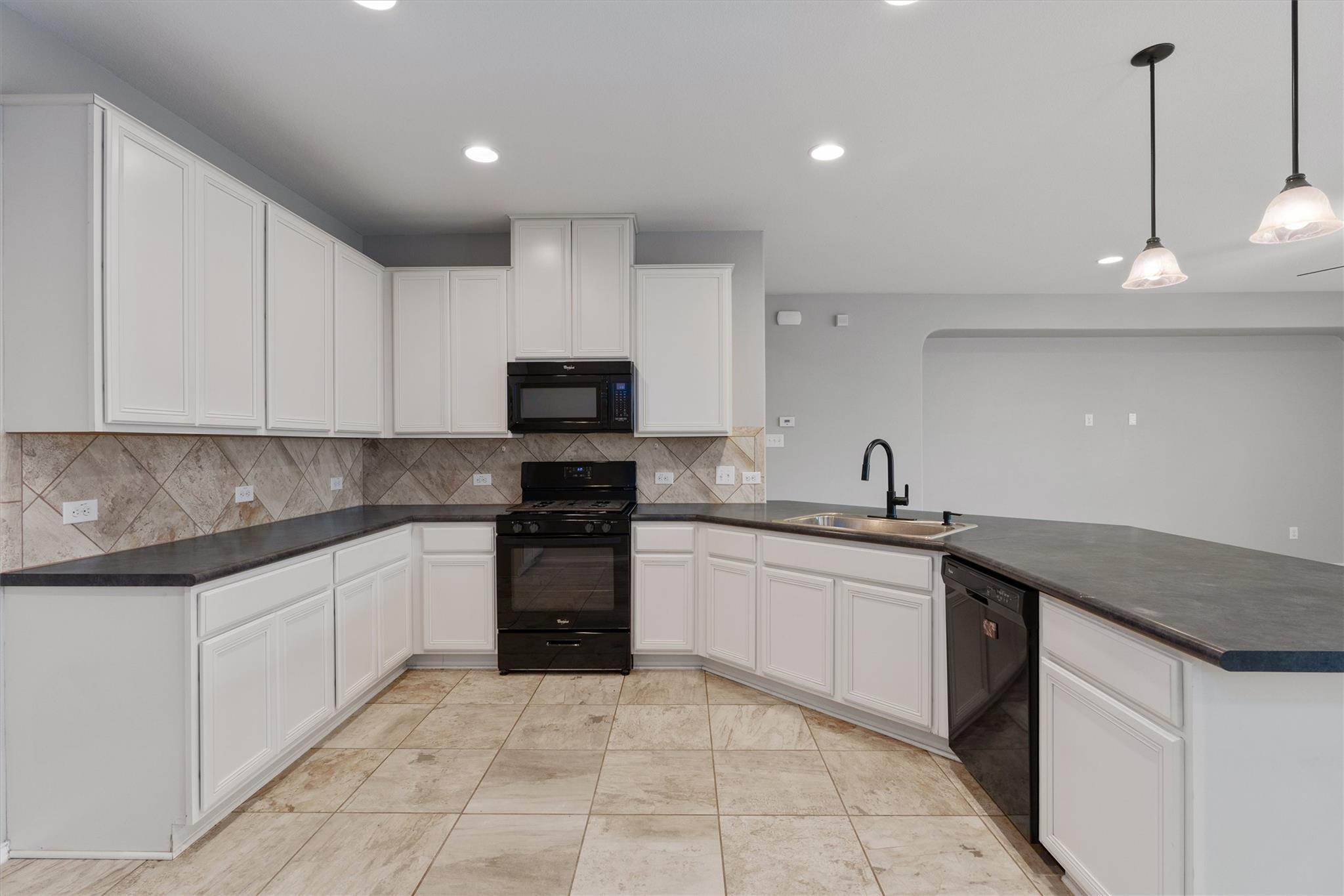 5848 Sardinia Dr Property Photo 11