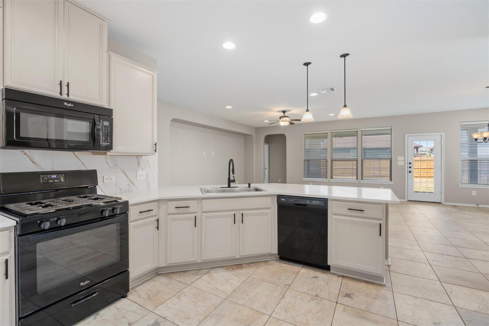 5848 Sardinia Dr Property Photo 15