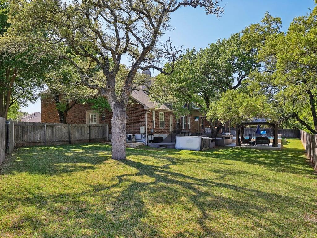 1200 Andrew Cv Property Photo 36