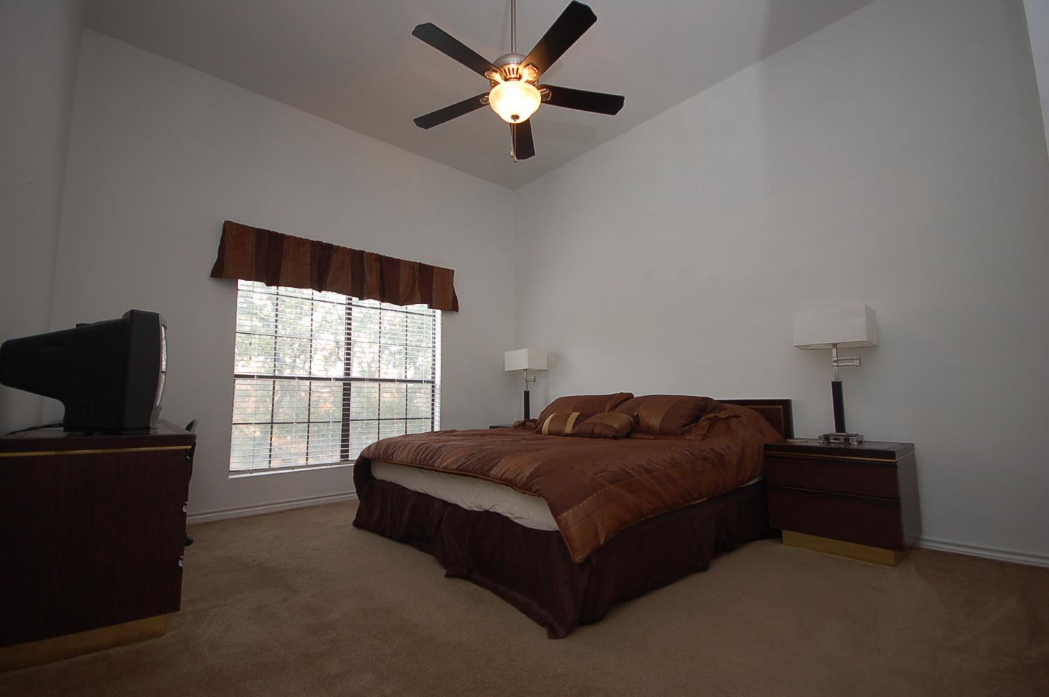 1908 San Antonio St #312 Property Photo 4