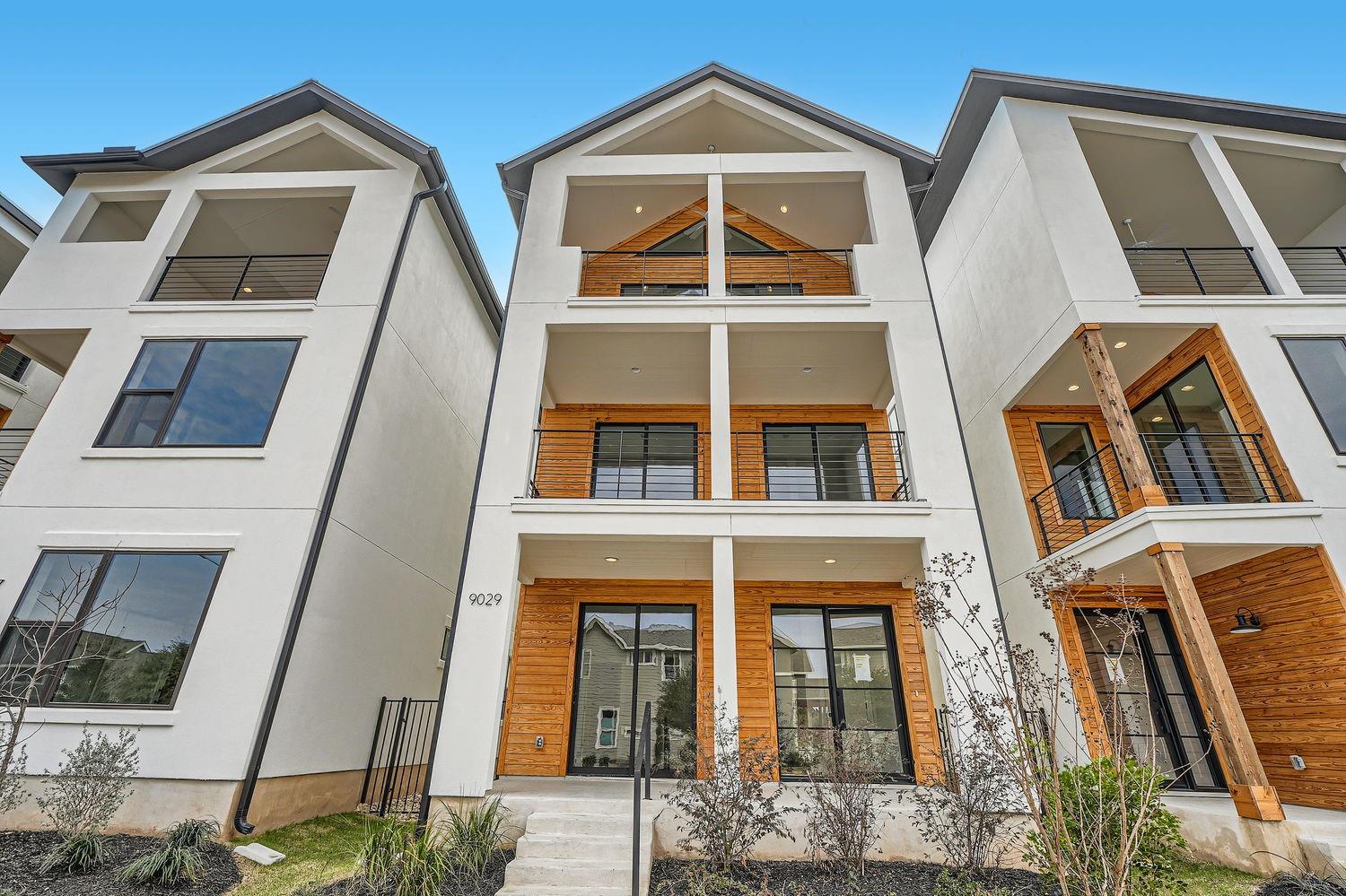 9029 Cattle Baron Path Property Photo 1