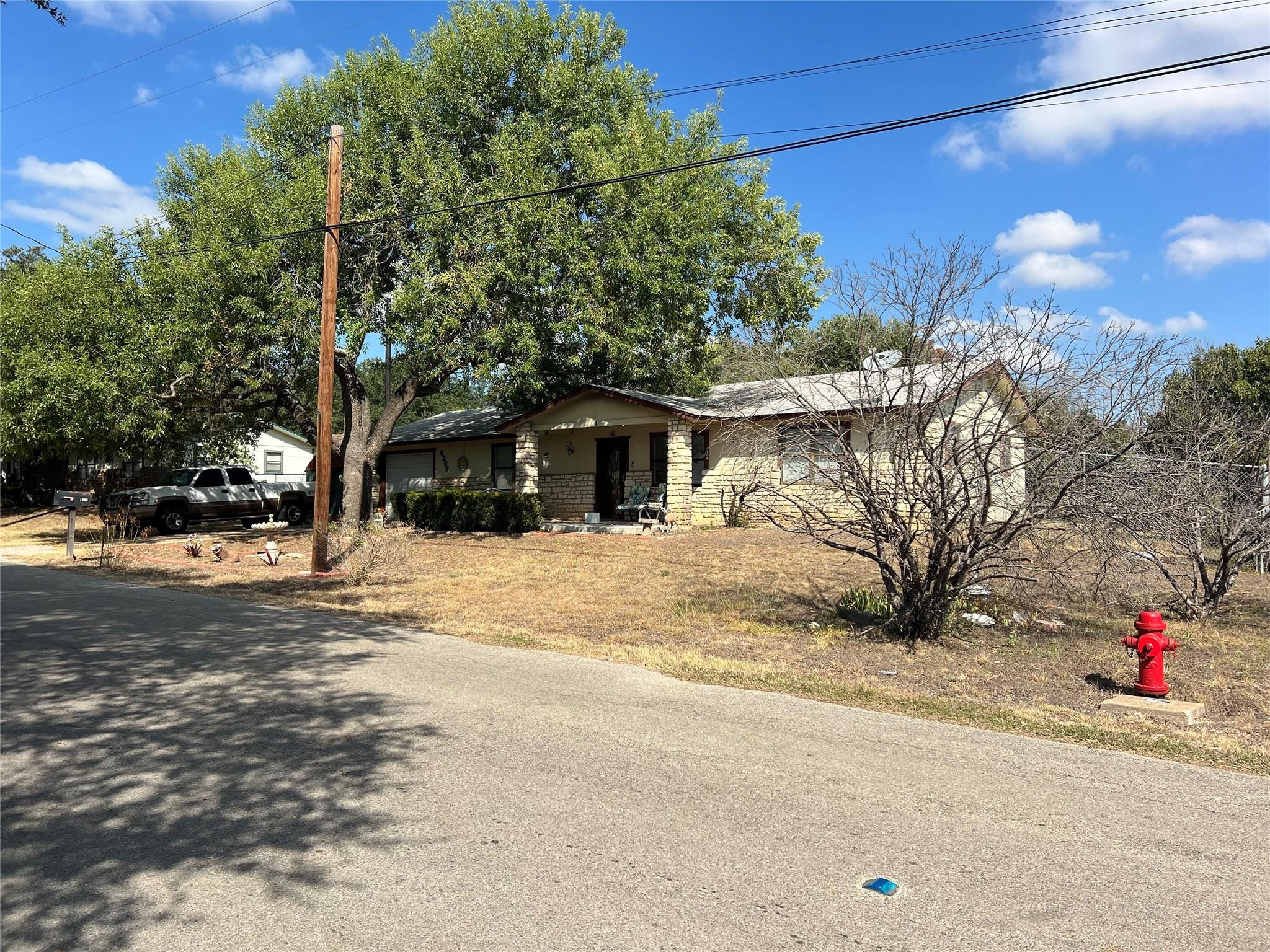 4307 Cottonwood Dr Property Photo 3