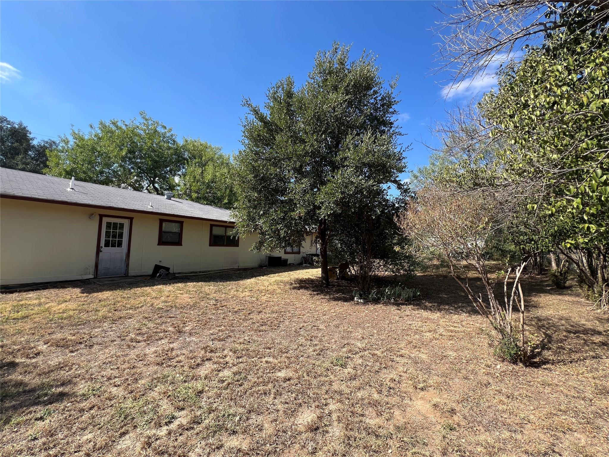 4307 Cottonwood Dr Property Photo 7