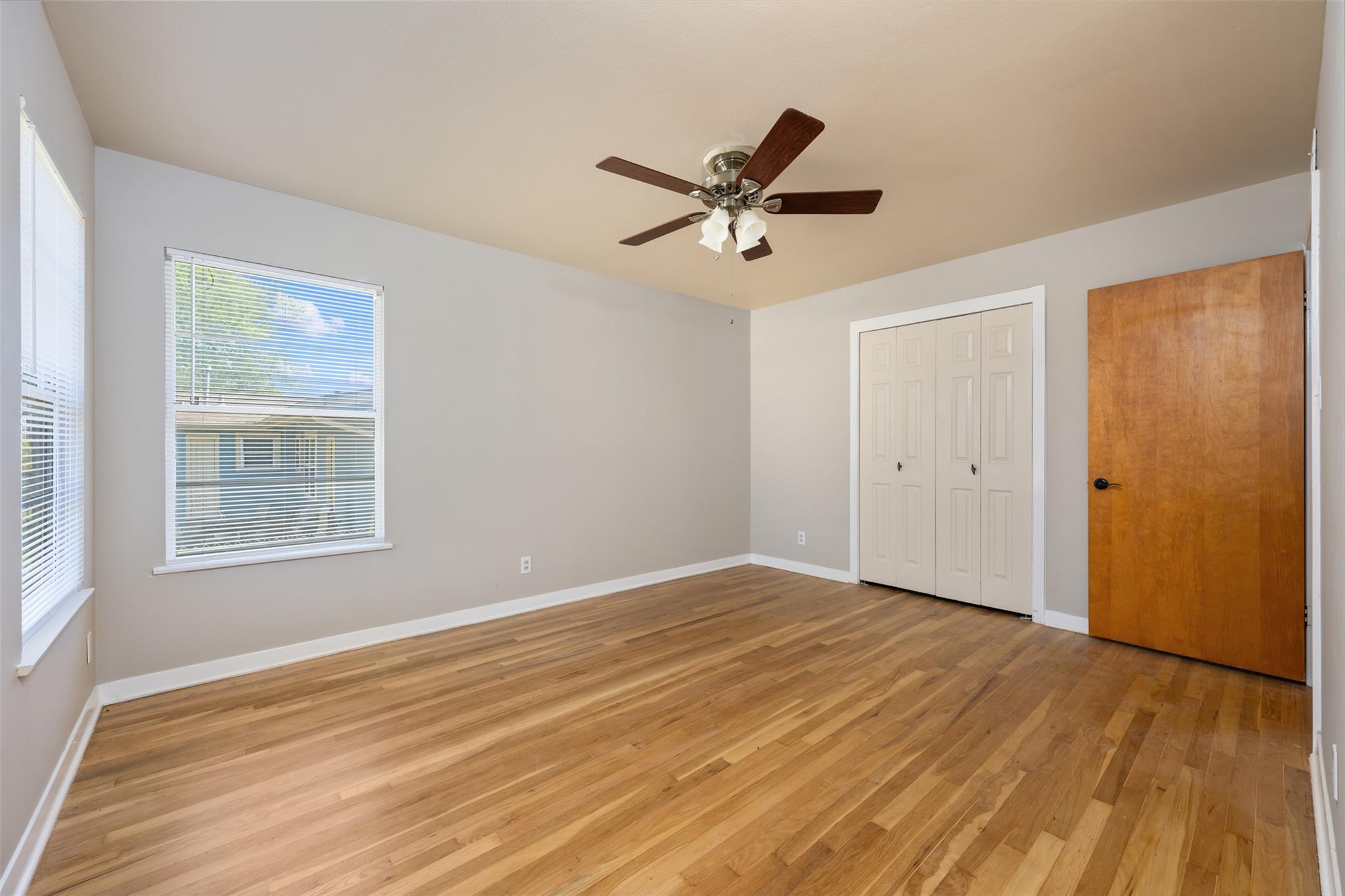 1410 Yorkshire Dr Property Photo 25