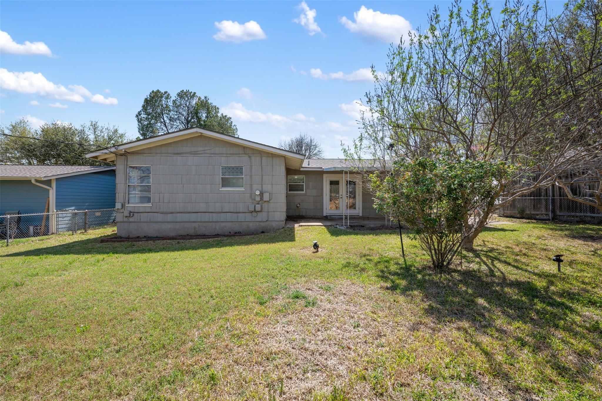 1410 Yorkshire Dr Property Photo 33