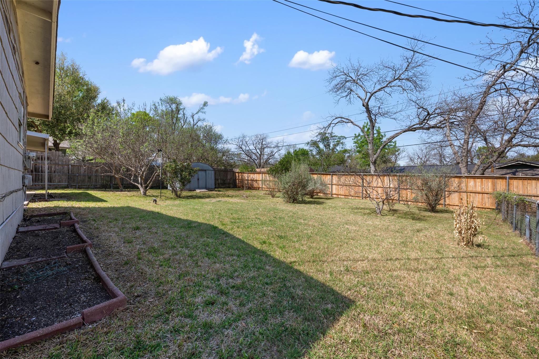 1410 Yorkshire Dr Property Photo 35