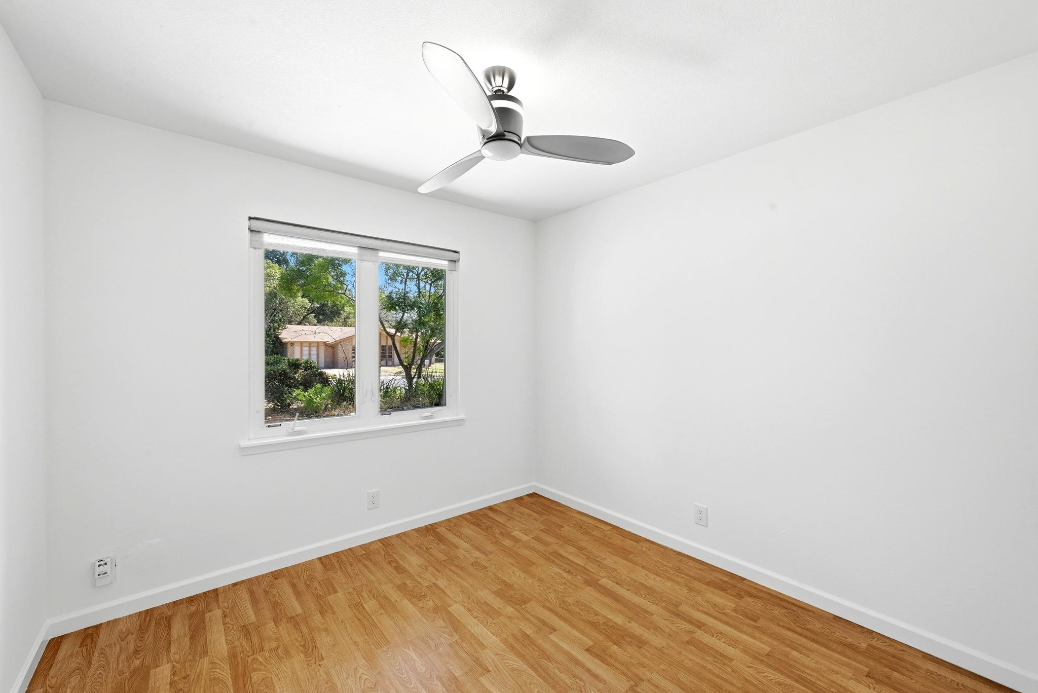 905 Emerald Wood Dr Property Photo 27