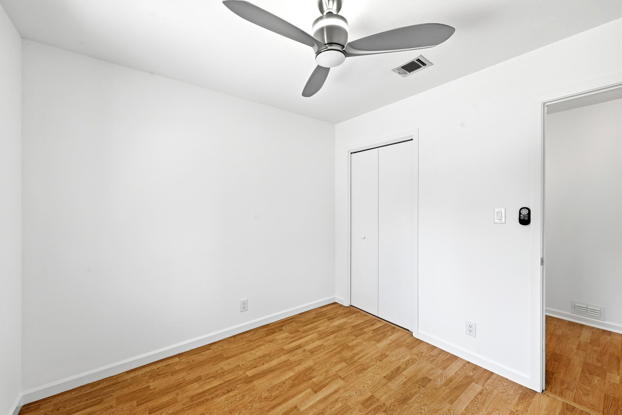 905 Emerald Wood Dr Property Photo 28