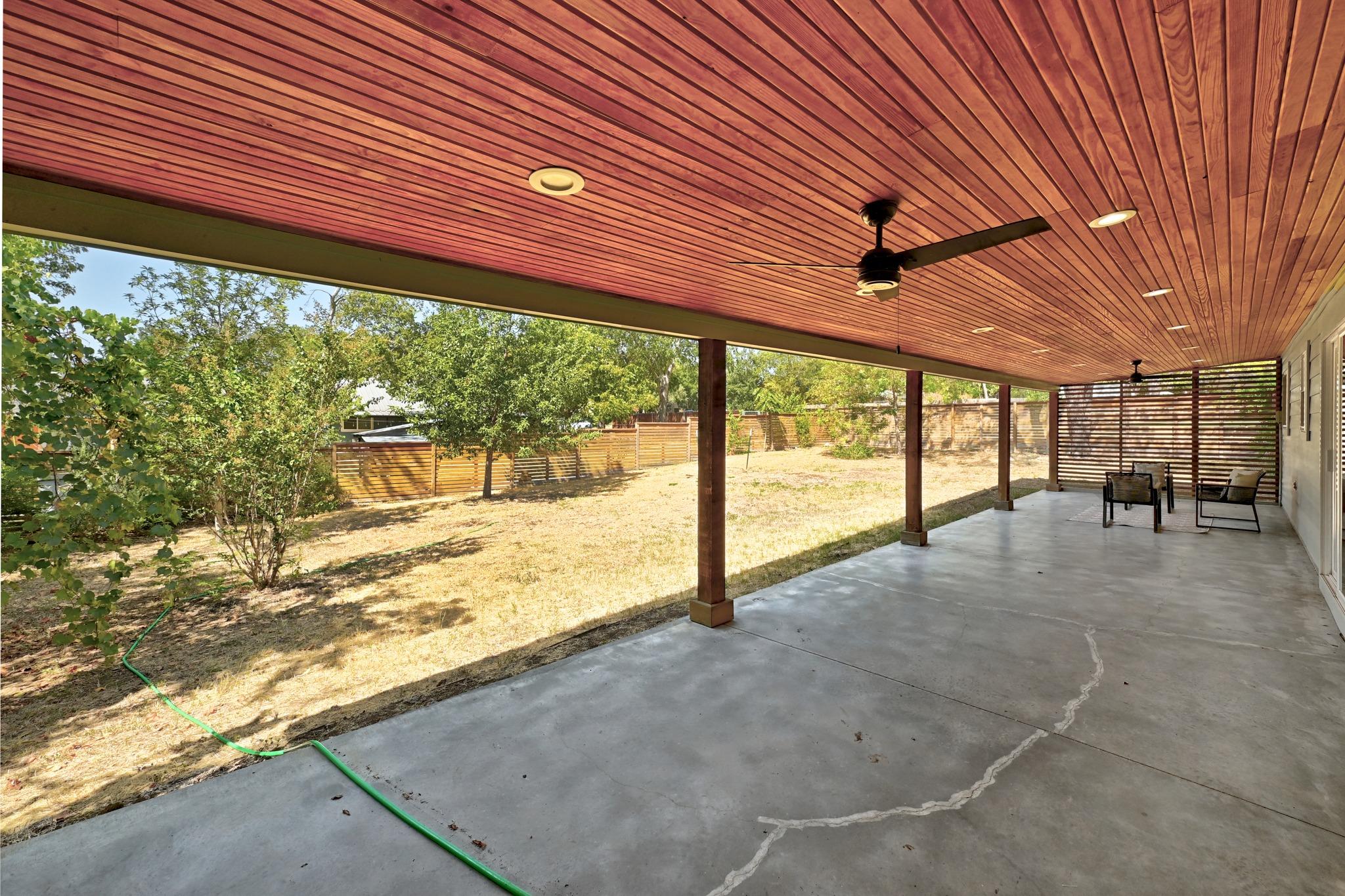 905 Emerald Wood Dr Property Photo 30