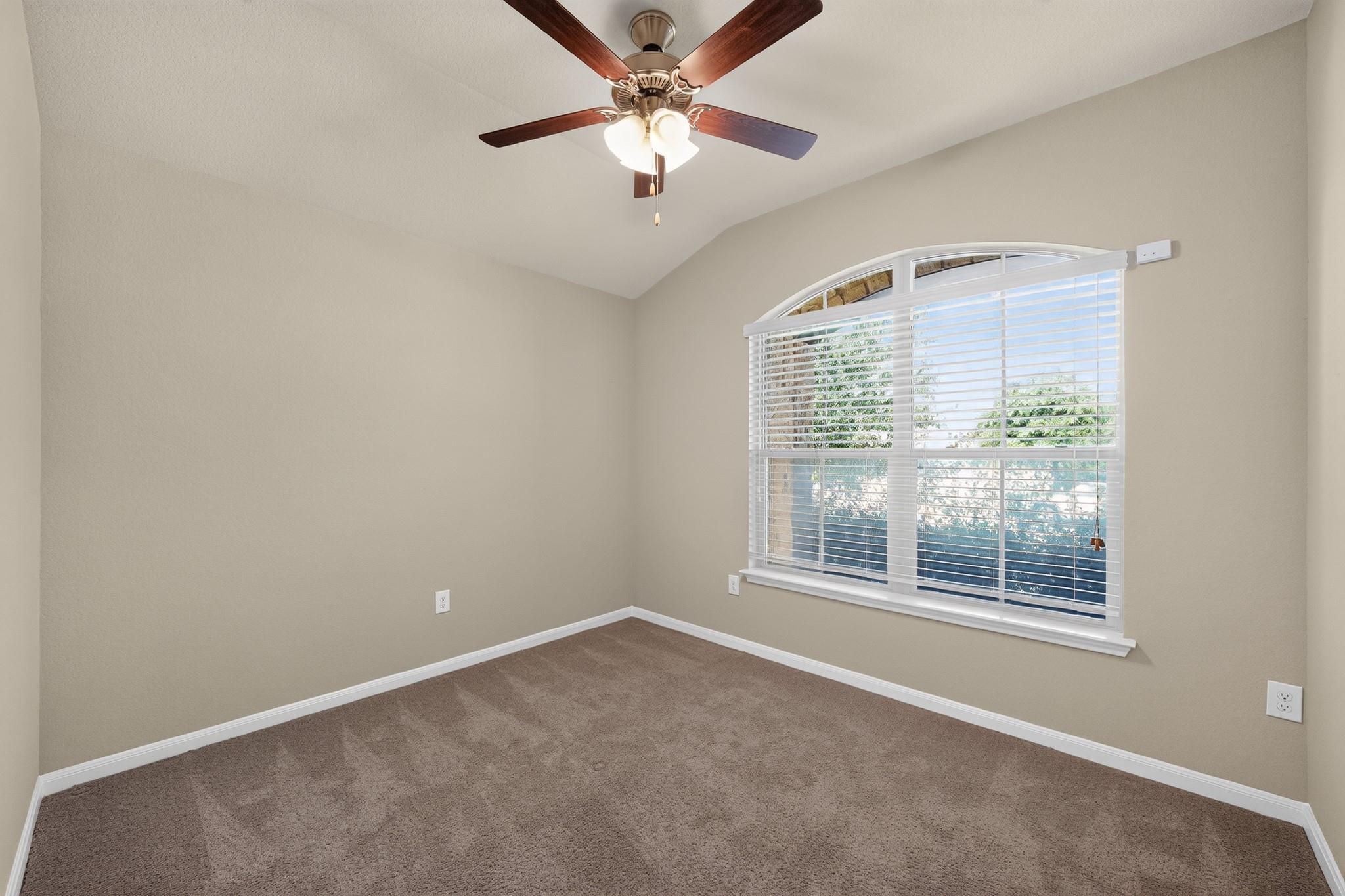 1919 Mexia Dr Property Photo 11