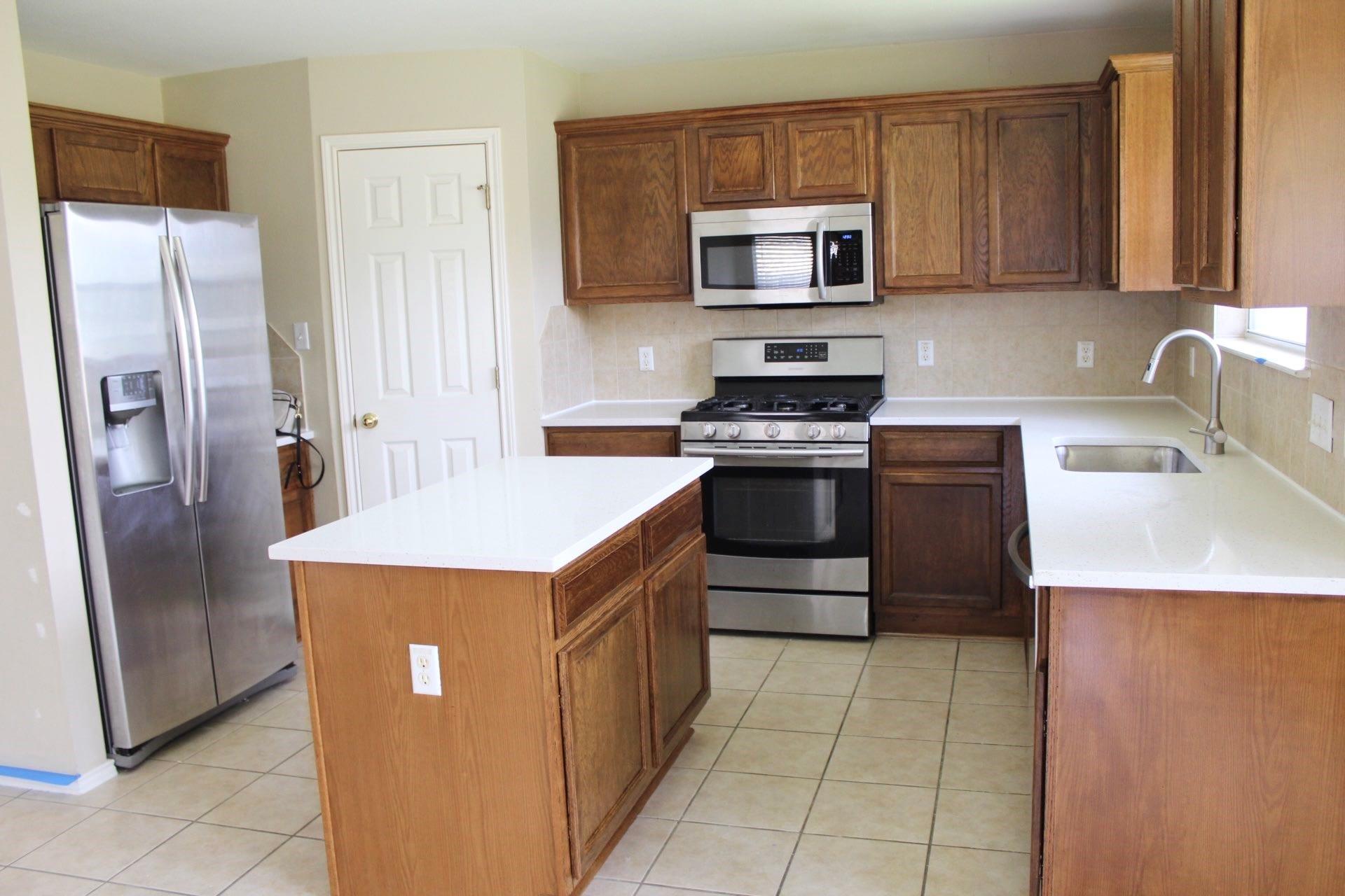 14704 La Llorona Ln Property Photo 6