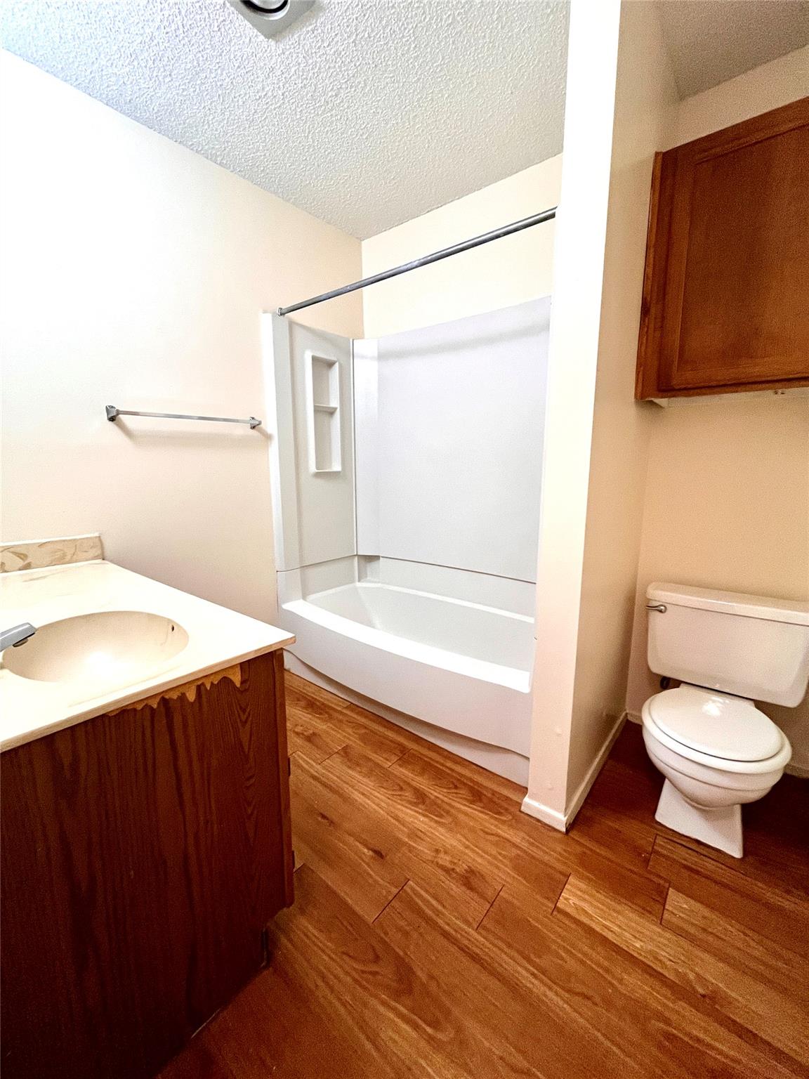 2802 Aftonshire Way #b Property Photo 10