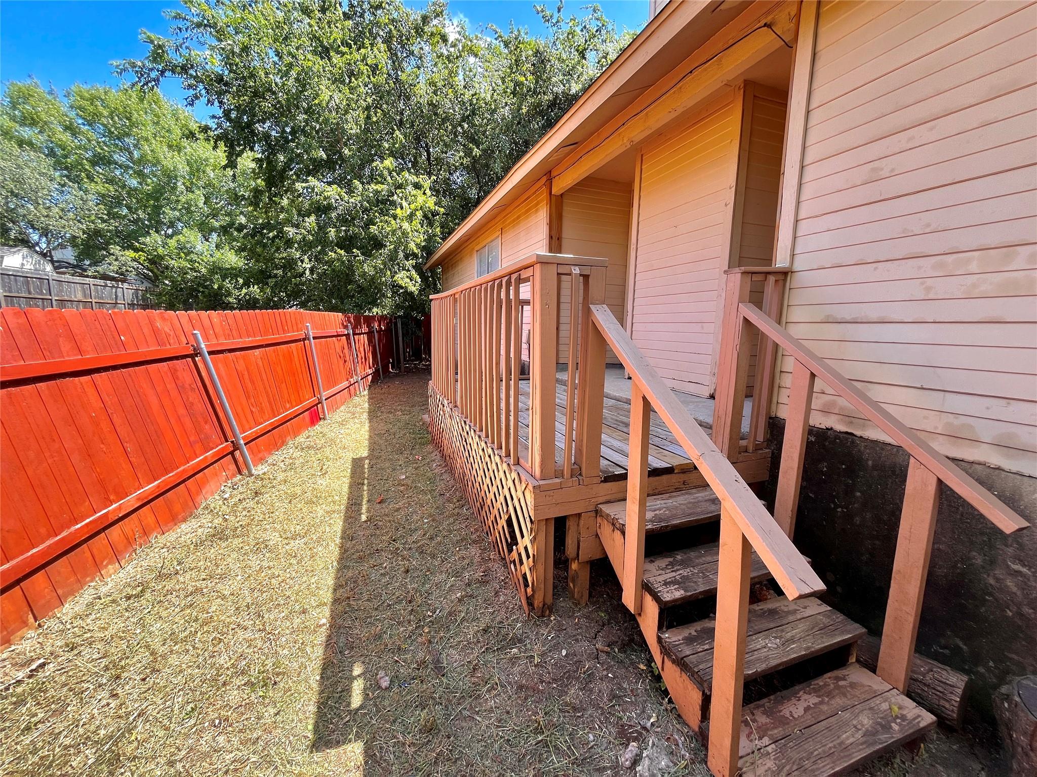 2802 Aftonshire Way #b Property Photo 12