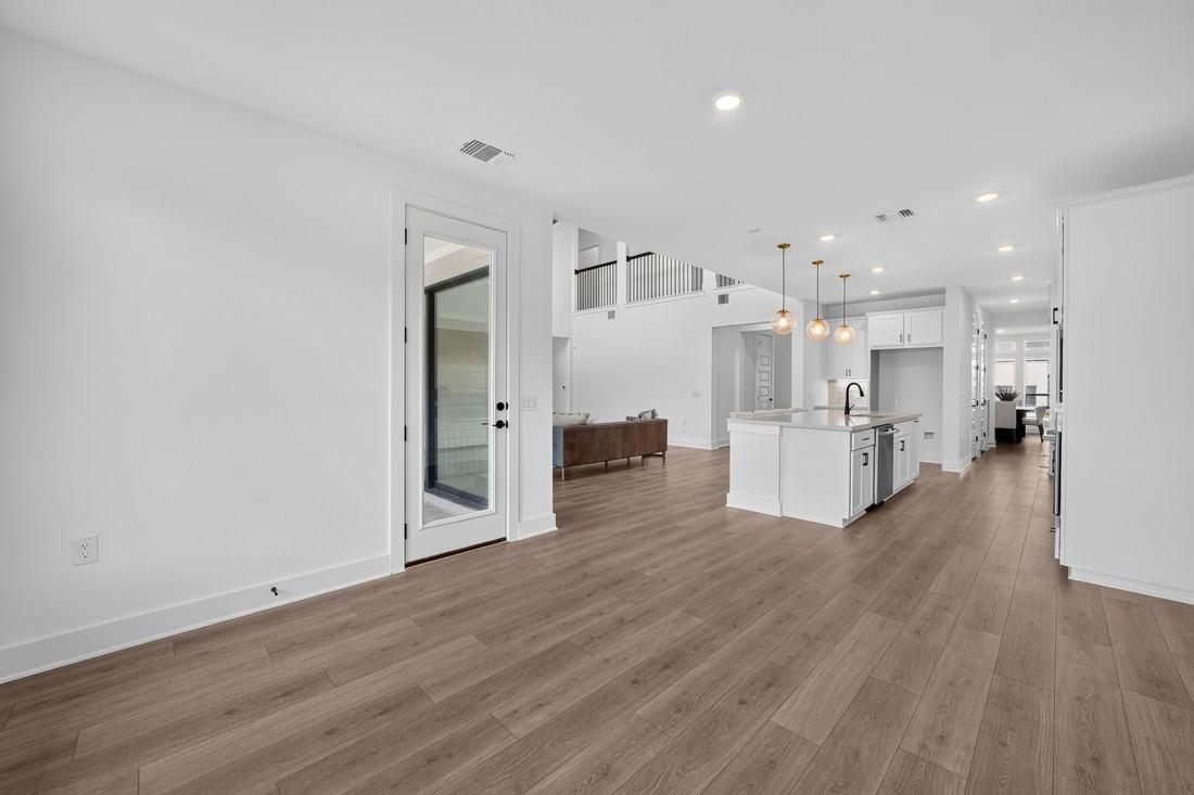 9213 The Ravine Way Property Photo 6
