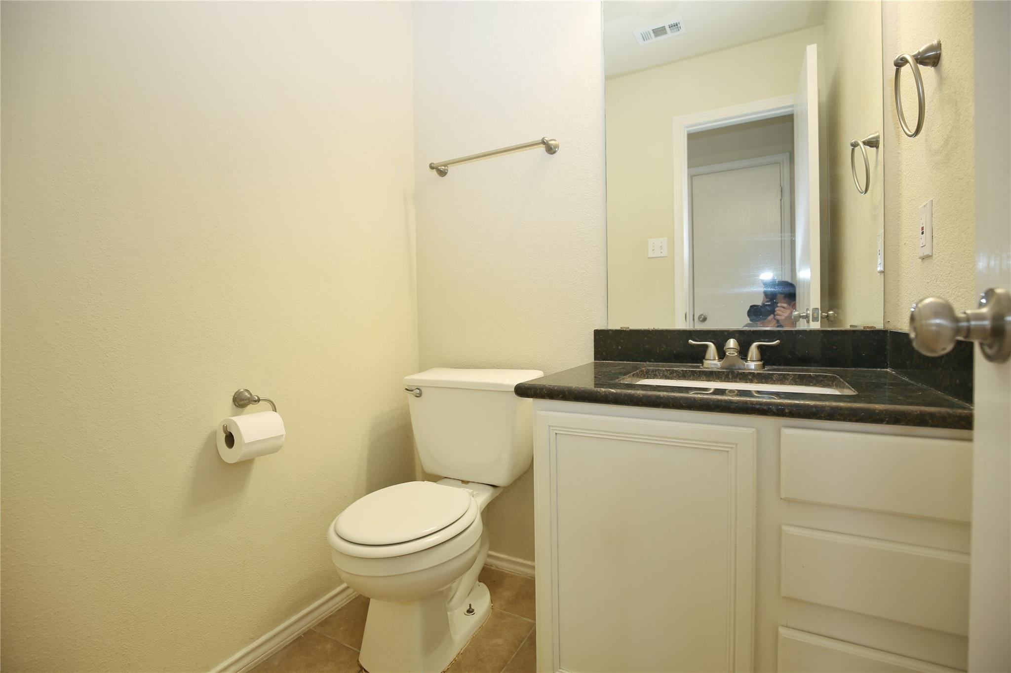 213 Rim Rock Dr Property Photo 11