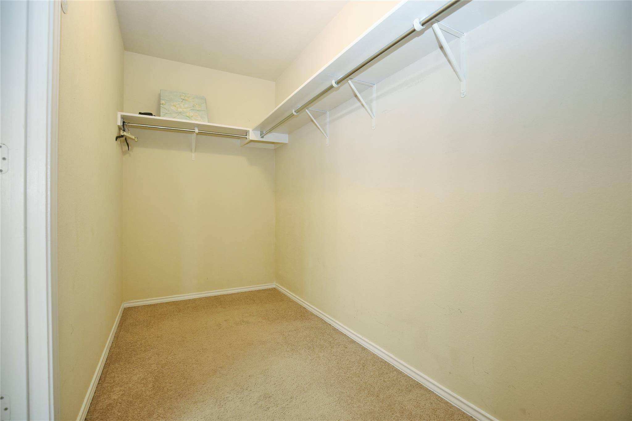 213 Rim Rock Dr Property Photo 15